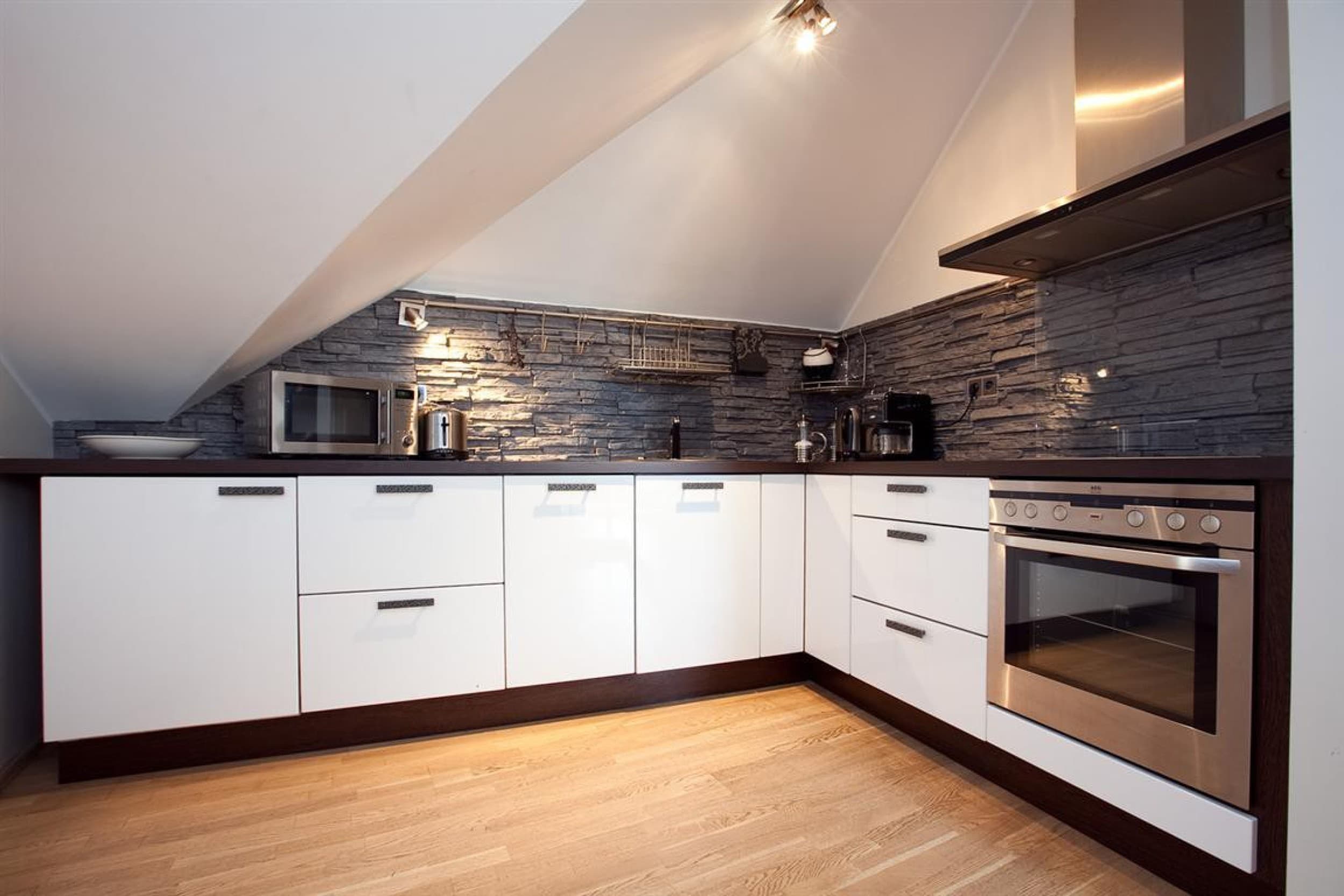 Romantyczna Noc dla Dwojga w Apartamencie z Kominkiem | Estonia Tallin (Stare Miasto) | Wyjątkowy Prezent