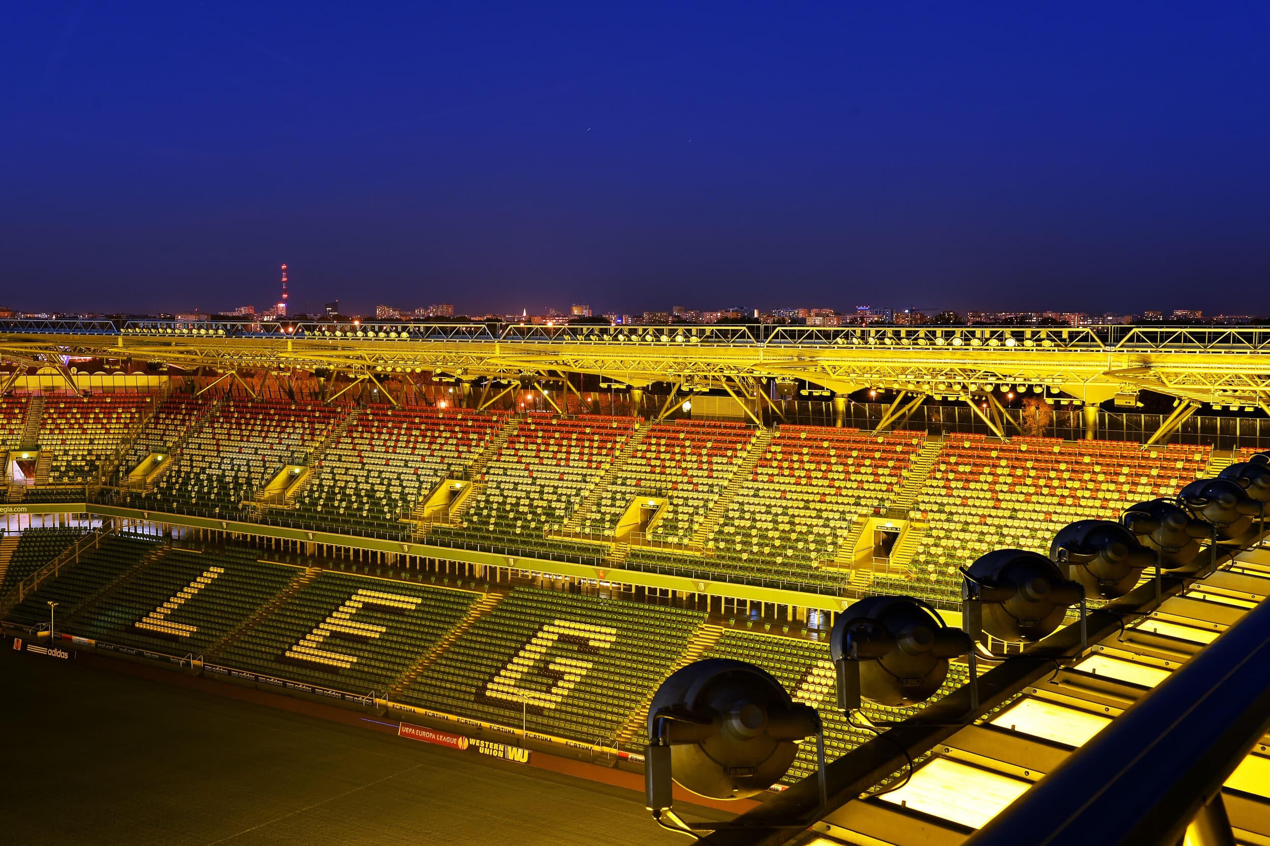 Zwiedzanie Stadionu Legii Warszawa dla Dwojga 