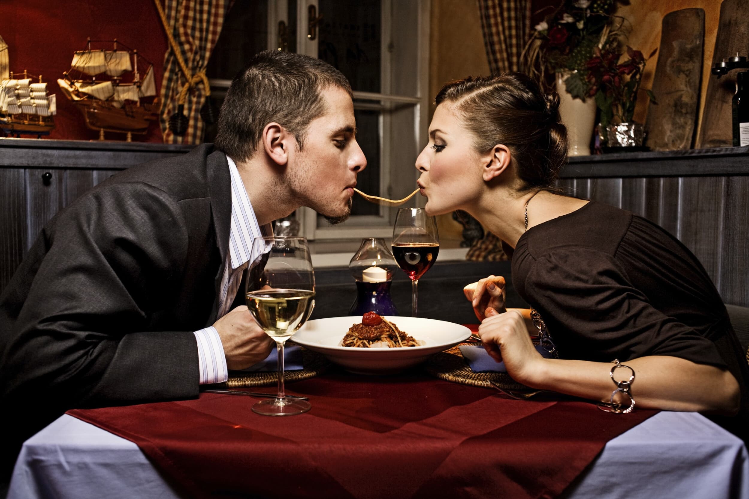 Romantyczna Kolacja z Degustacją Wina dla Dwojga | Kraków