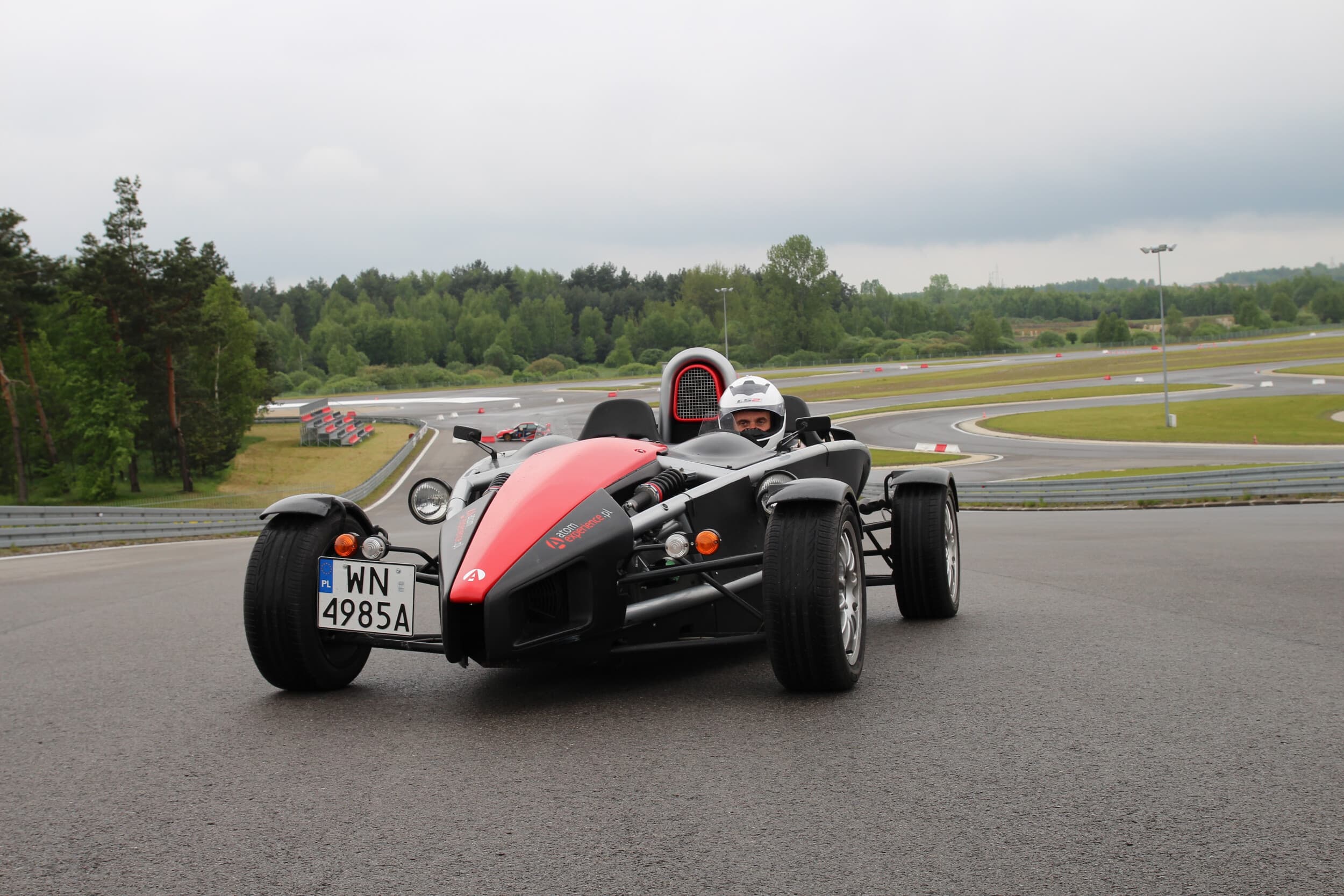 Jazda Ariel Atom (4 okrążenia) | Wiele Lokalizacji | Wyjątkowy Prezent