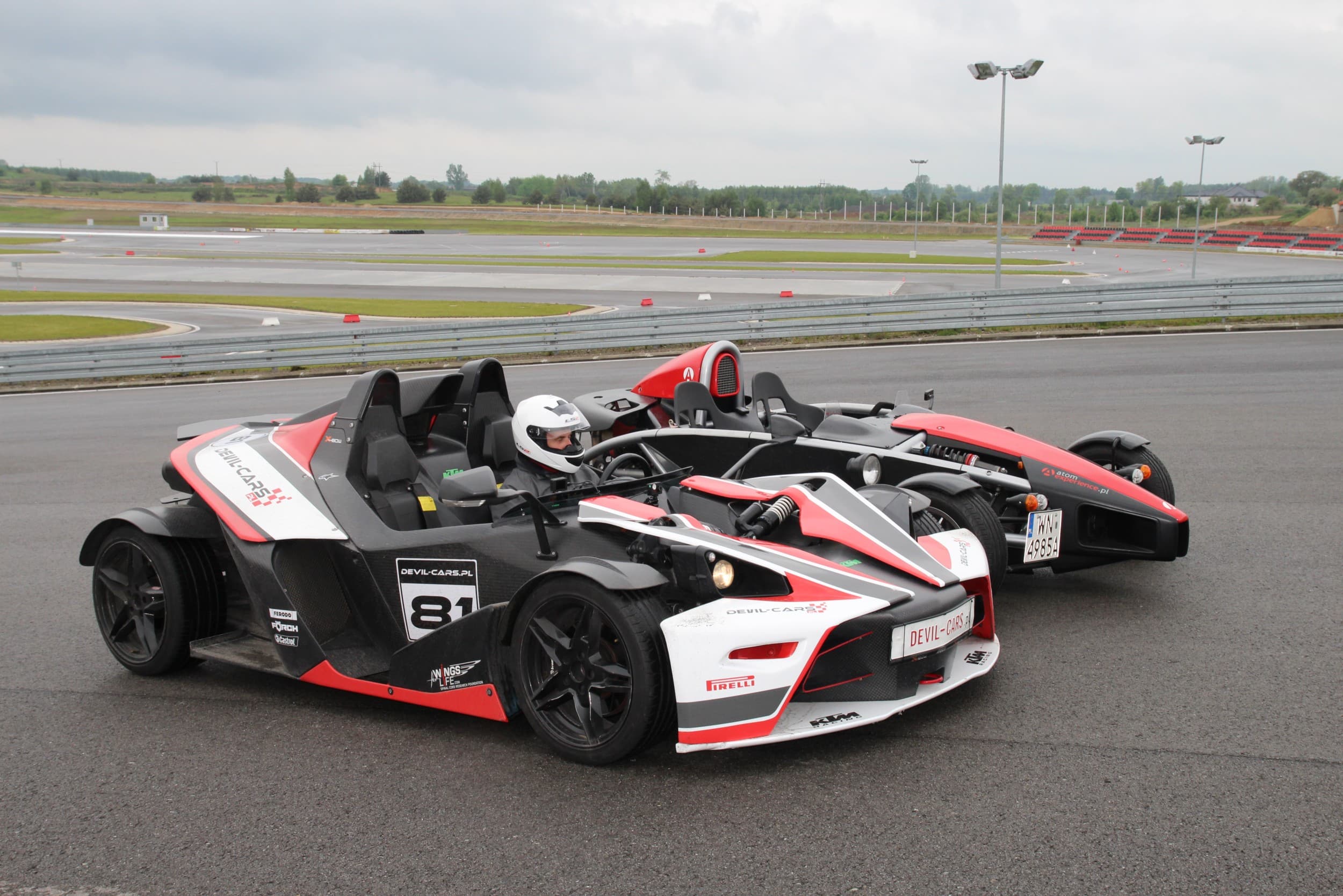 Pojedynek Ariel Atom vs KTM X-Bow (2 okrążenia) | Wiele Lokalizacji 