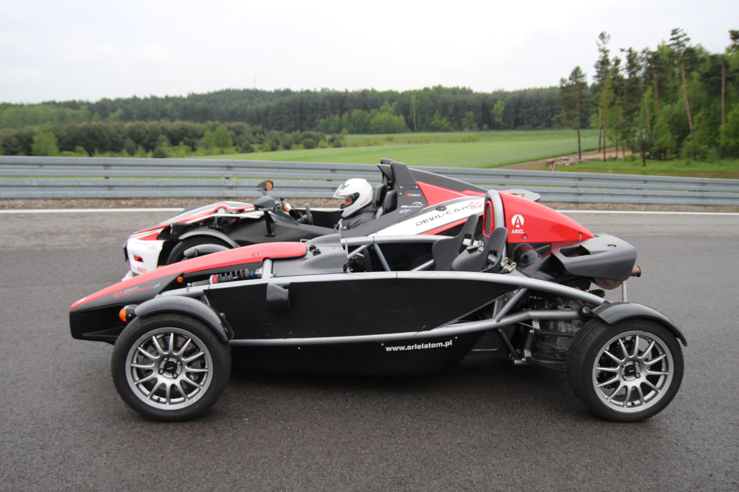 Pojedynek Ariel Atom vs KTM X-Bow (2 okrążenia) | Wiele Lokalizacji 