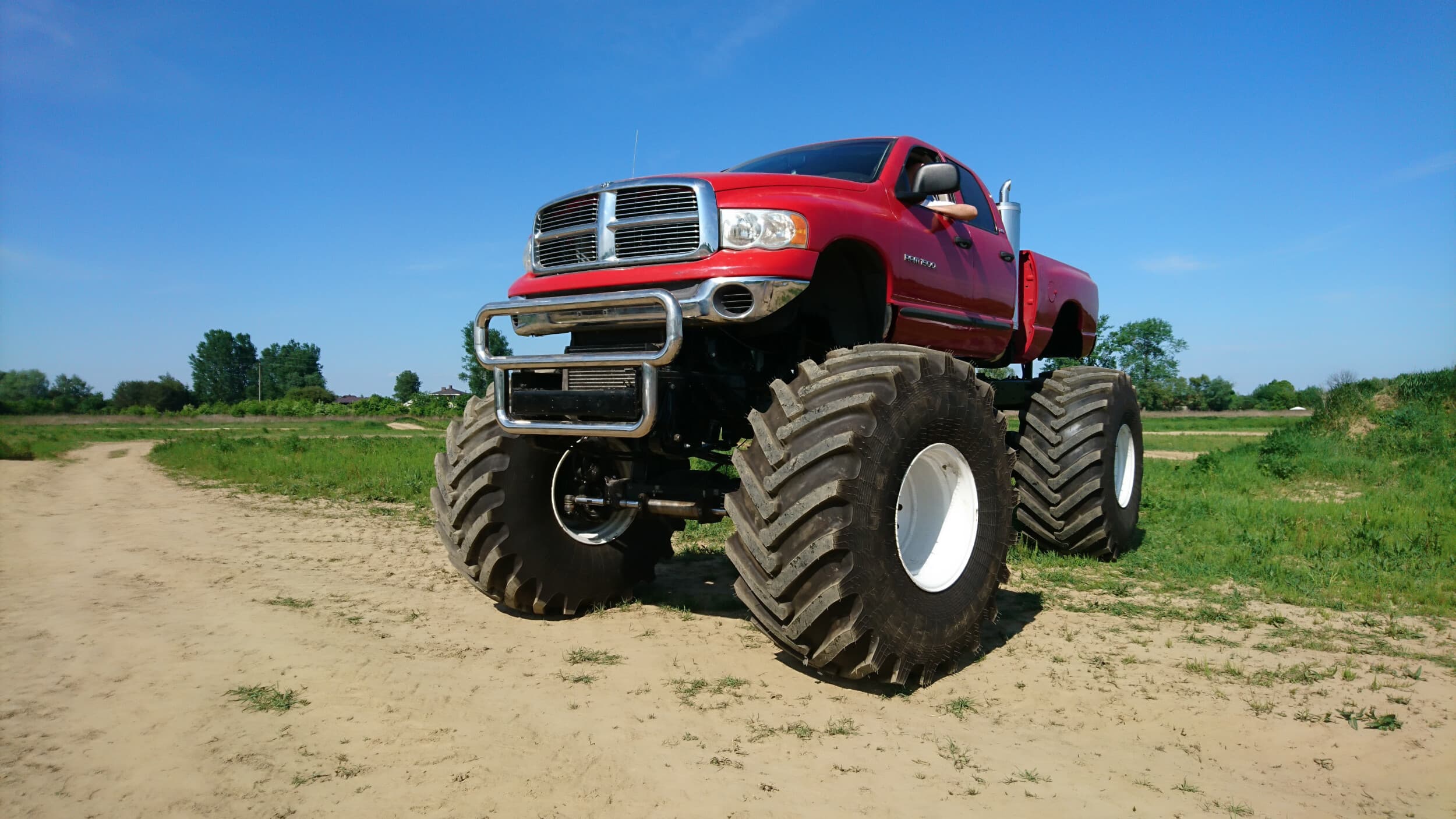 Jazda Co-Drive Monster Truckiem (1 osoba) | Wiele Lokalizacji