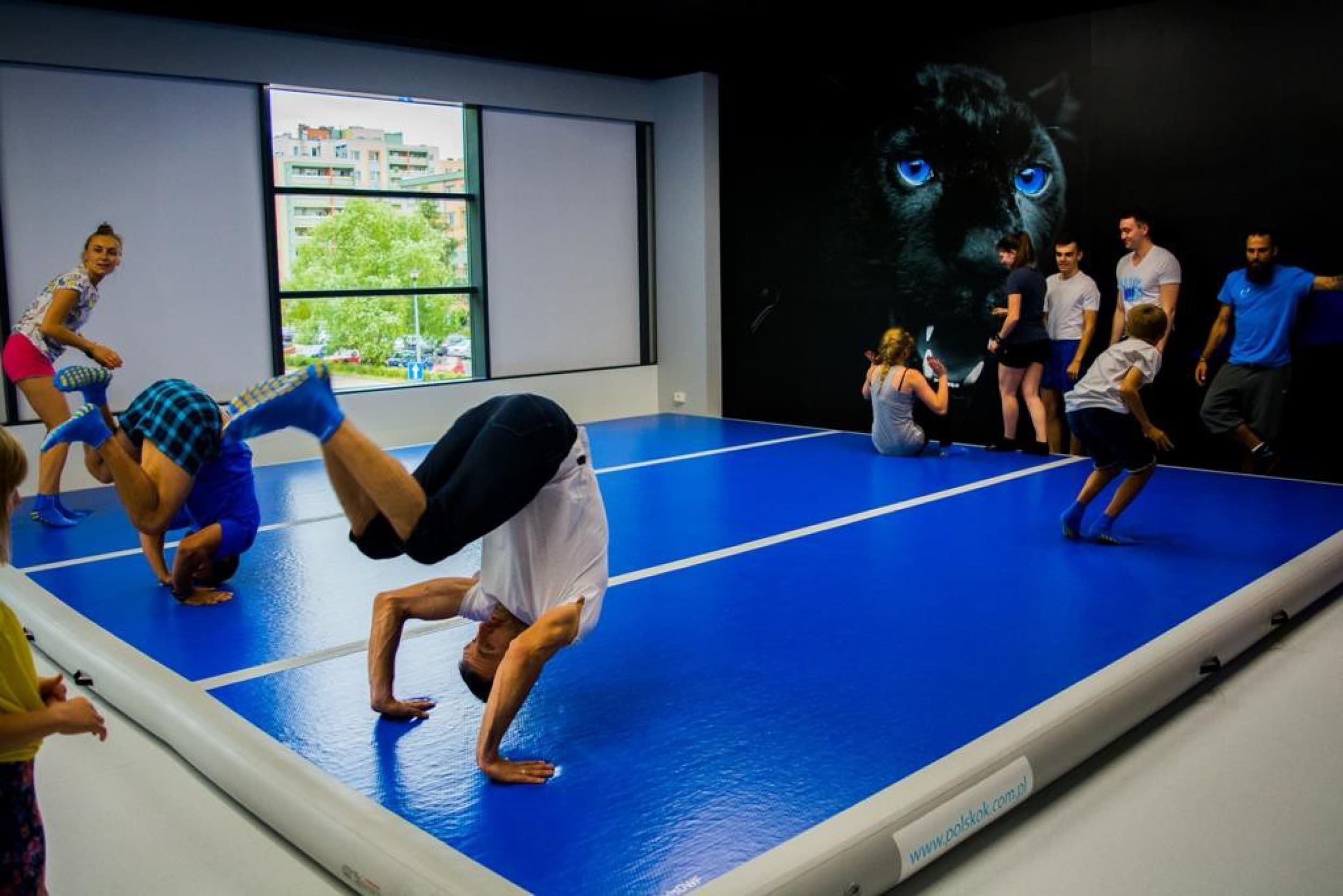 Szalona Zabawa w Parku Trampolin | Wrocław