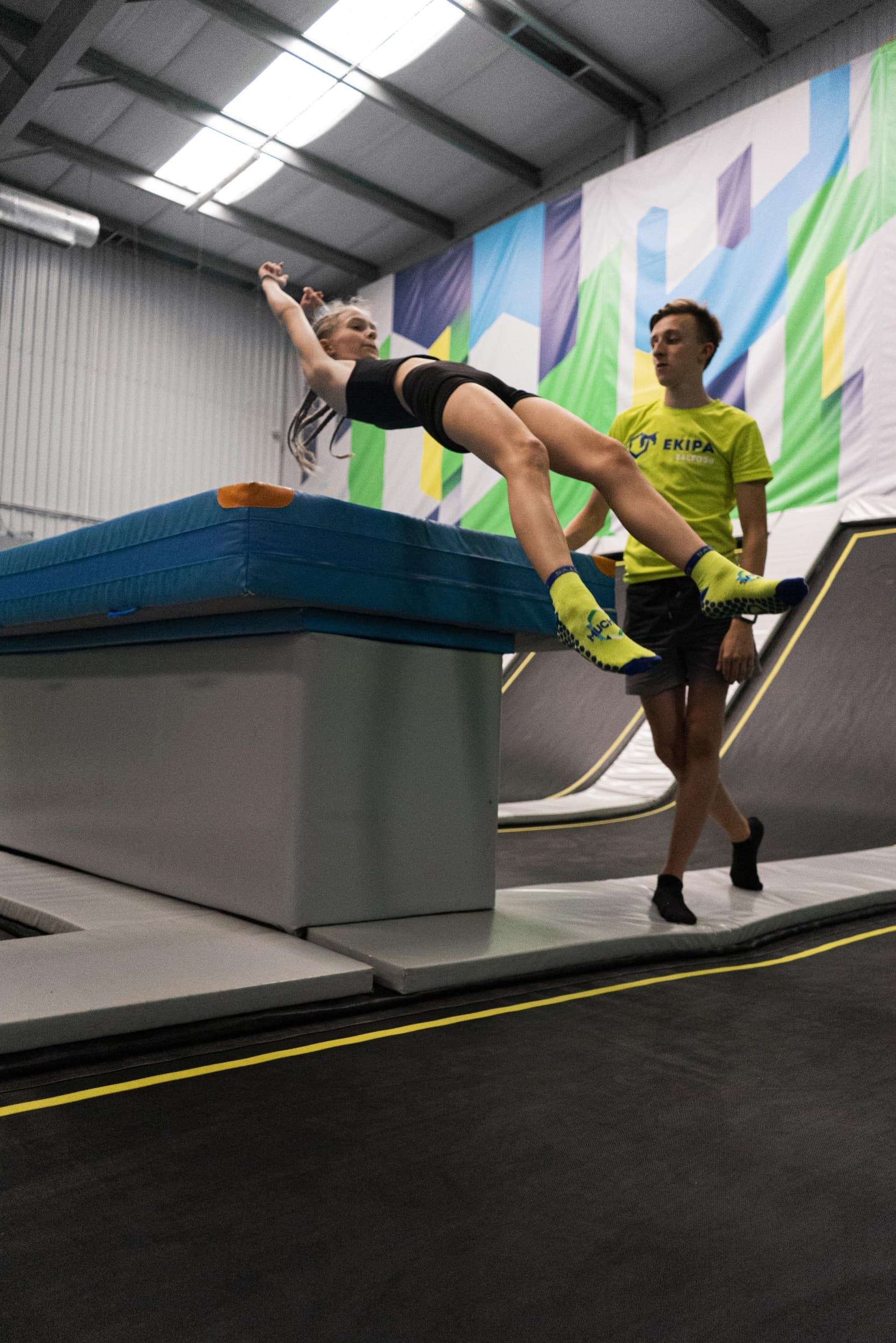 Szalona Zabawa w Parku Trampolin dla Dwojga | Łódź