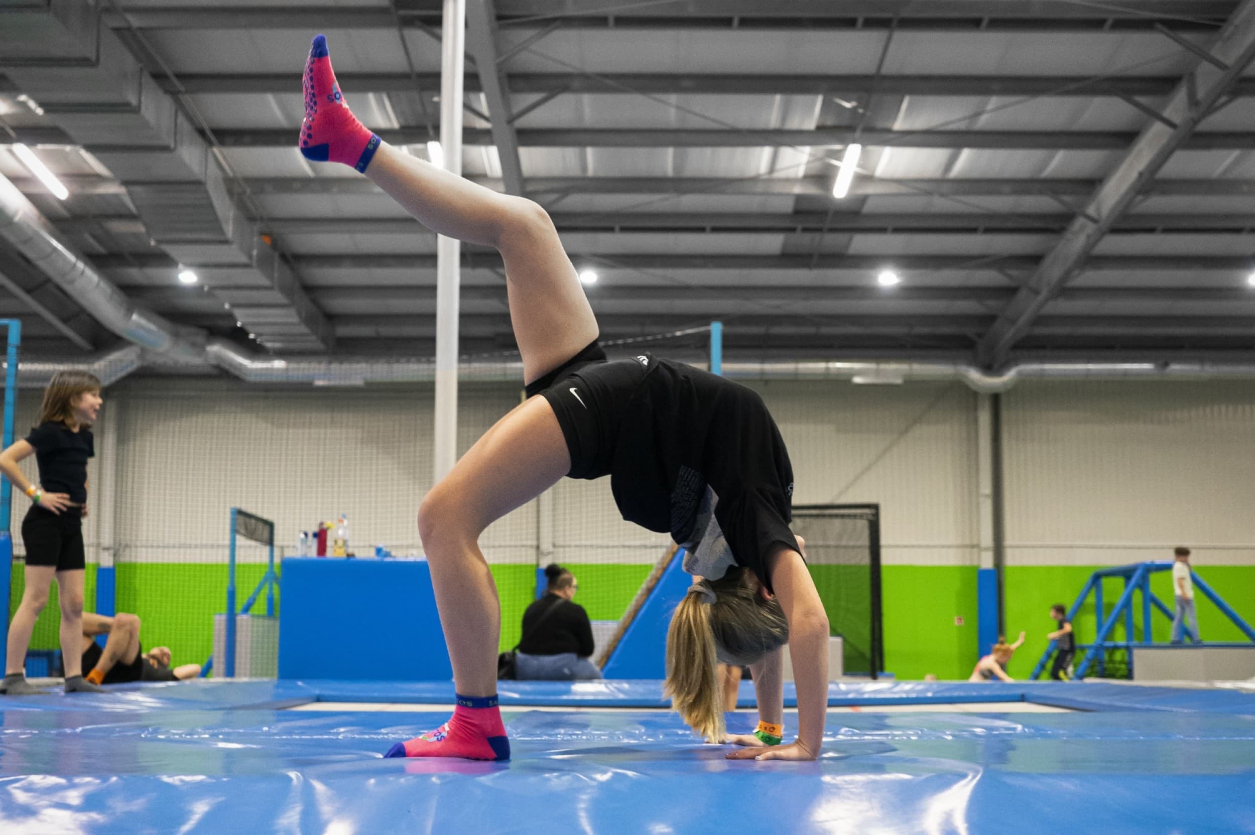 Szalona Zabawa w Parku Trampolin z Trenerem | Łódź