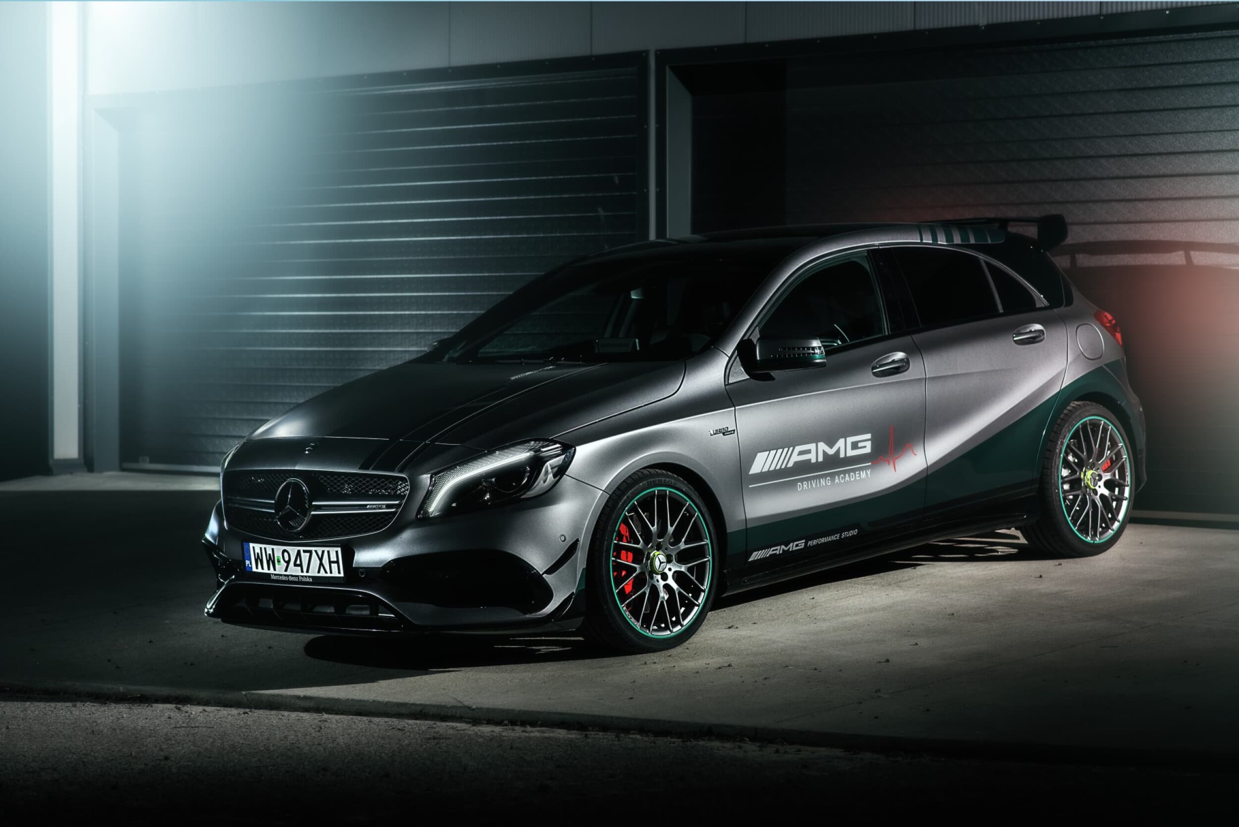 Jazda Mercedesem AMG A 45 (5 okrążeń) | Kielce  | Wyjątkowy Prezent