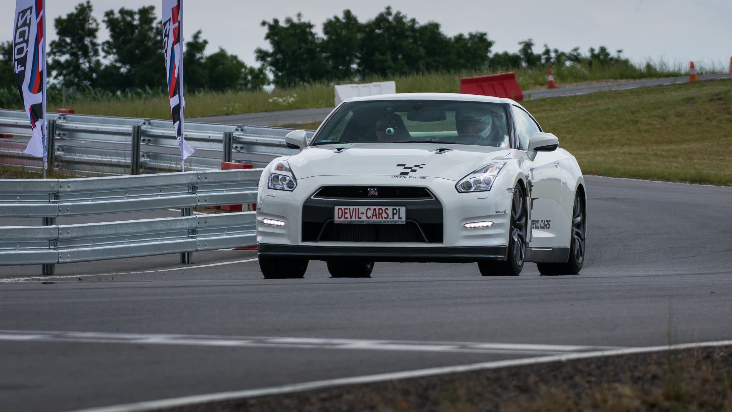 Jazda Nissanem GTR (1 okrążenie) | Tor Główny