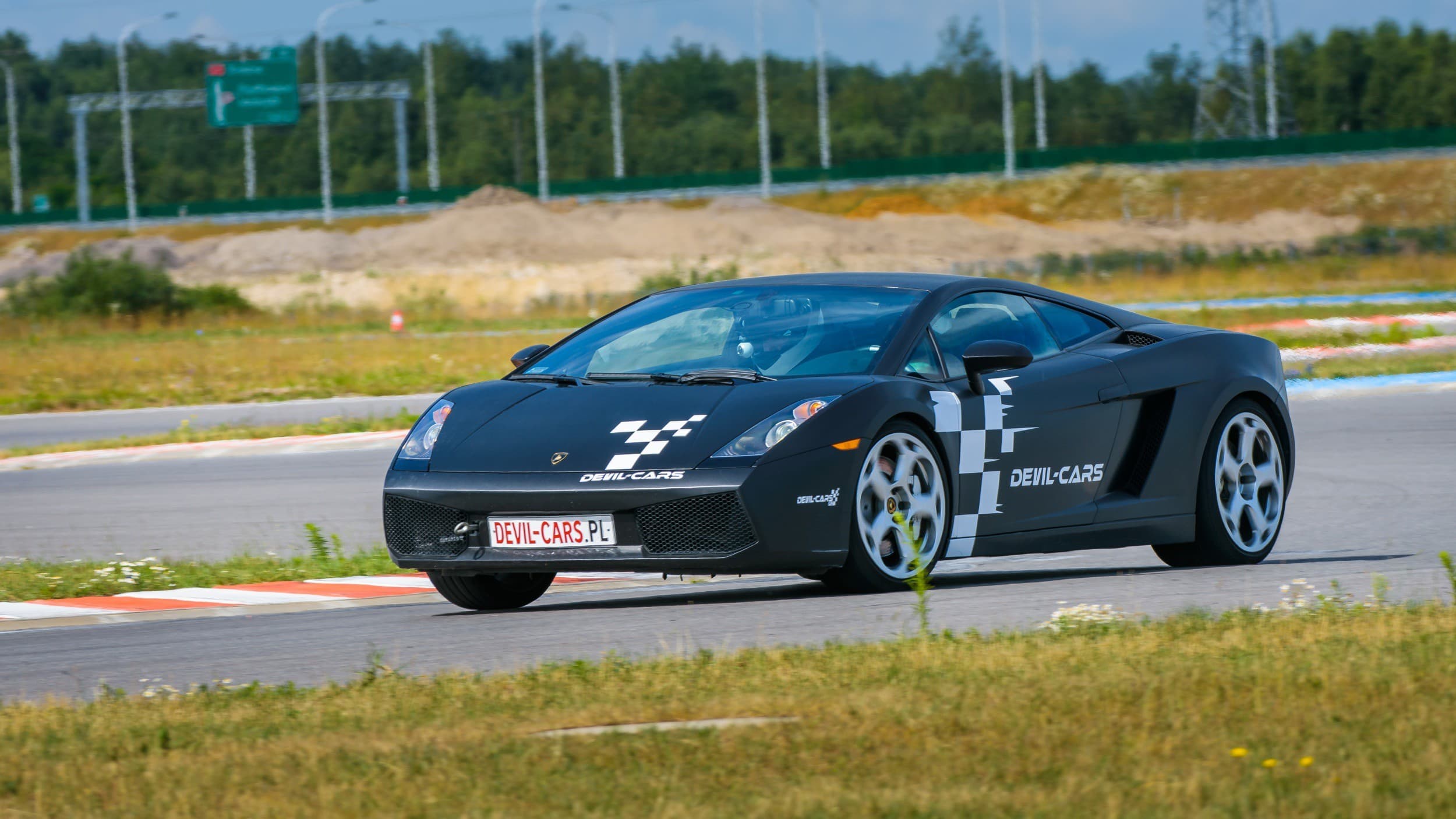 Pojedynek Lamborghini Gallardo vs Audi R8 (2 okrążenia) | Tor Główny | Wyjątkowy Prezent