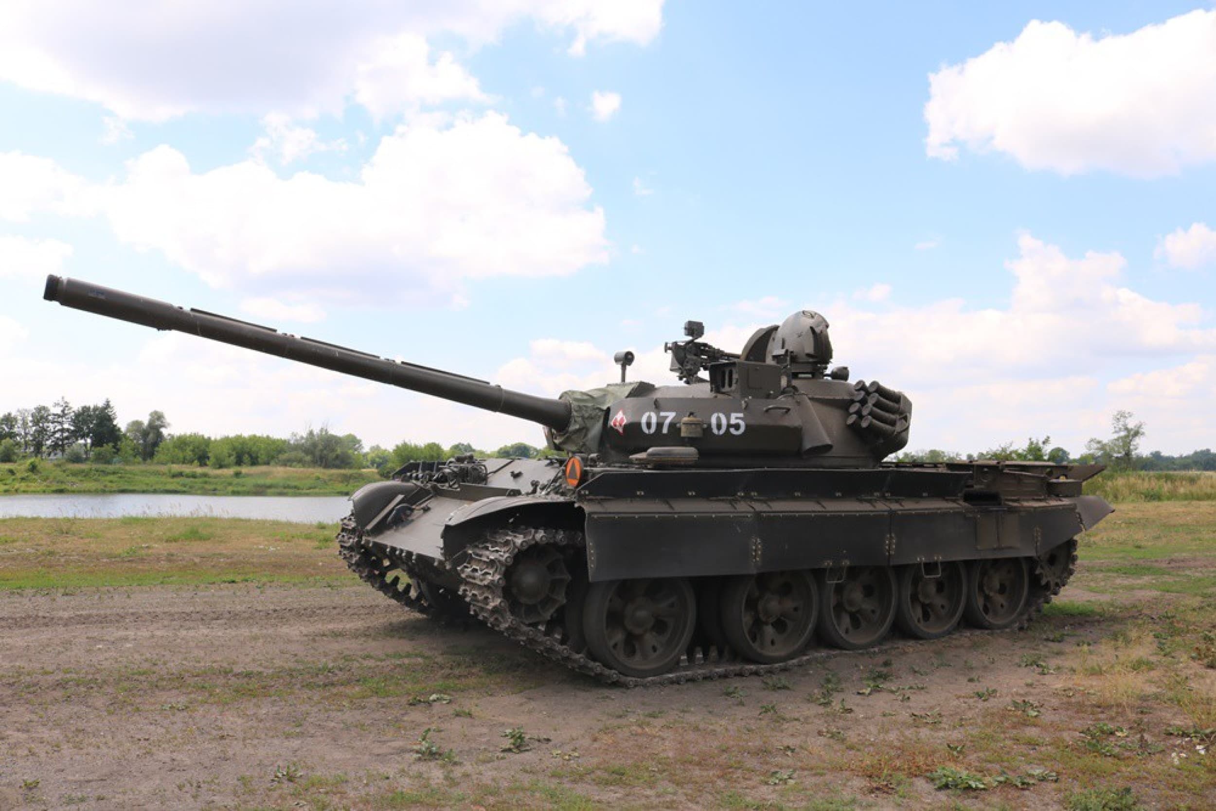 Przejażdżka czołgiem T-55 | Gorzów Wielkopolski (okolice) | Wyjątkowy Prezent