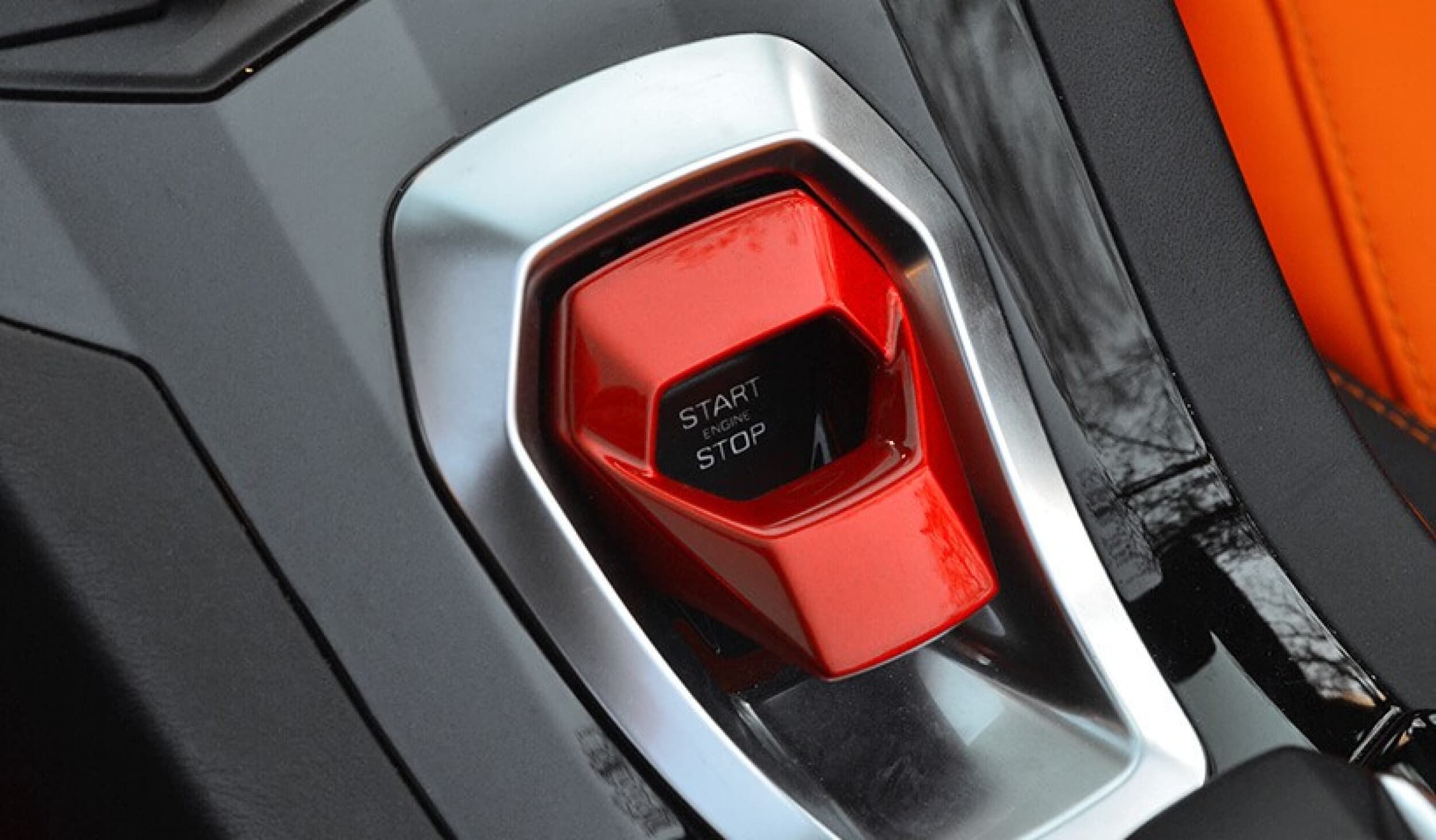 Jazda Lamborghini Huracan (3 okrążenia) | Wiele lokalizacji 