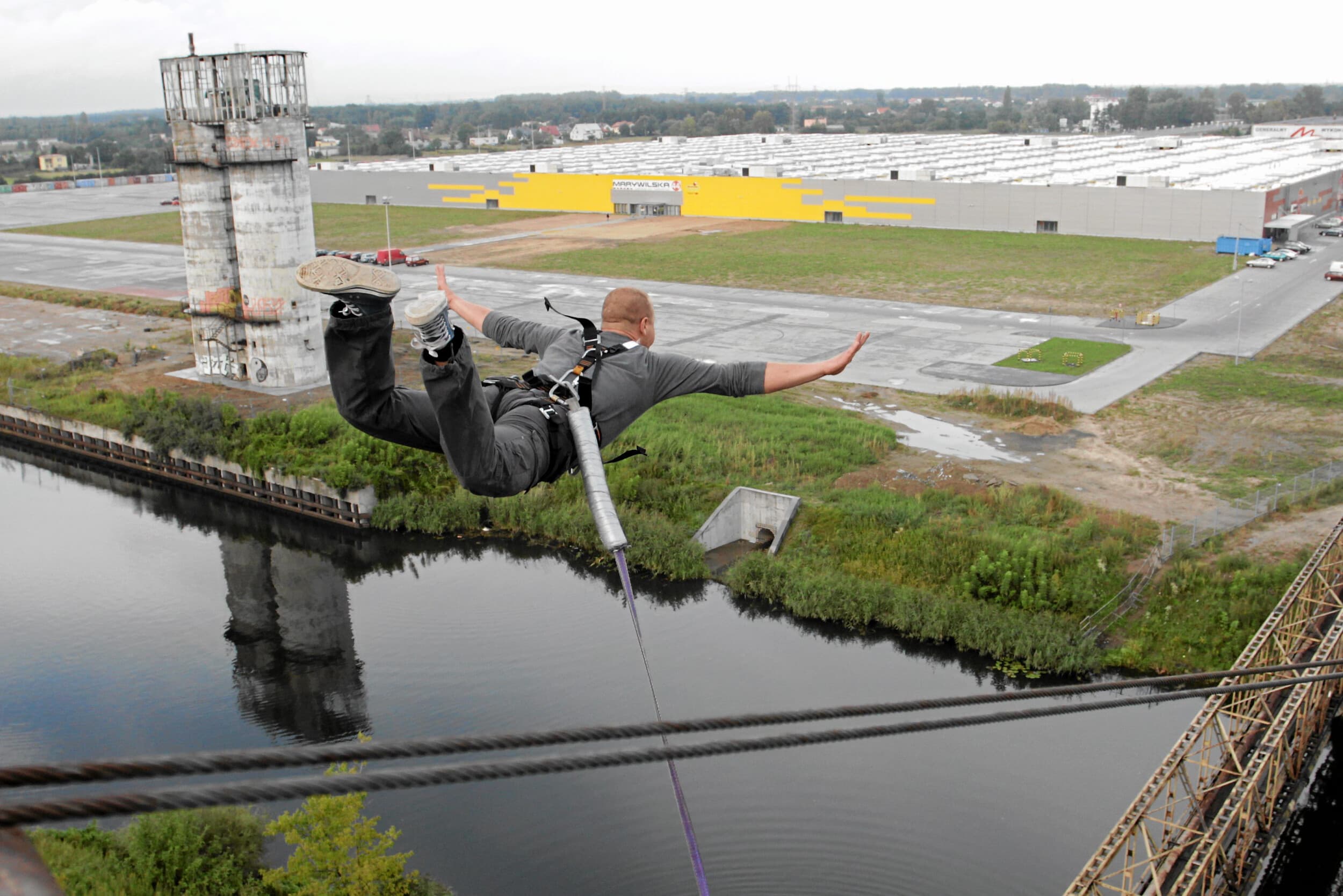 Skok na Linie "HIGH DREAM JUMP" | 2Wieże | Warszawa | Wyjątkowy Prezent