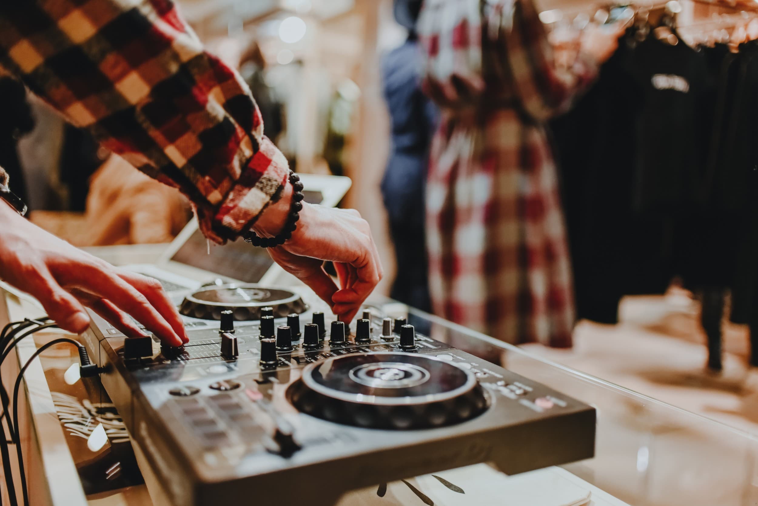 Kurs DJ’ski dla Początkujących | Poznań 