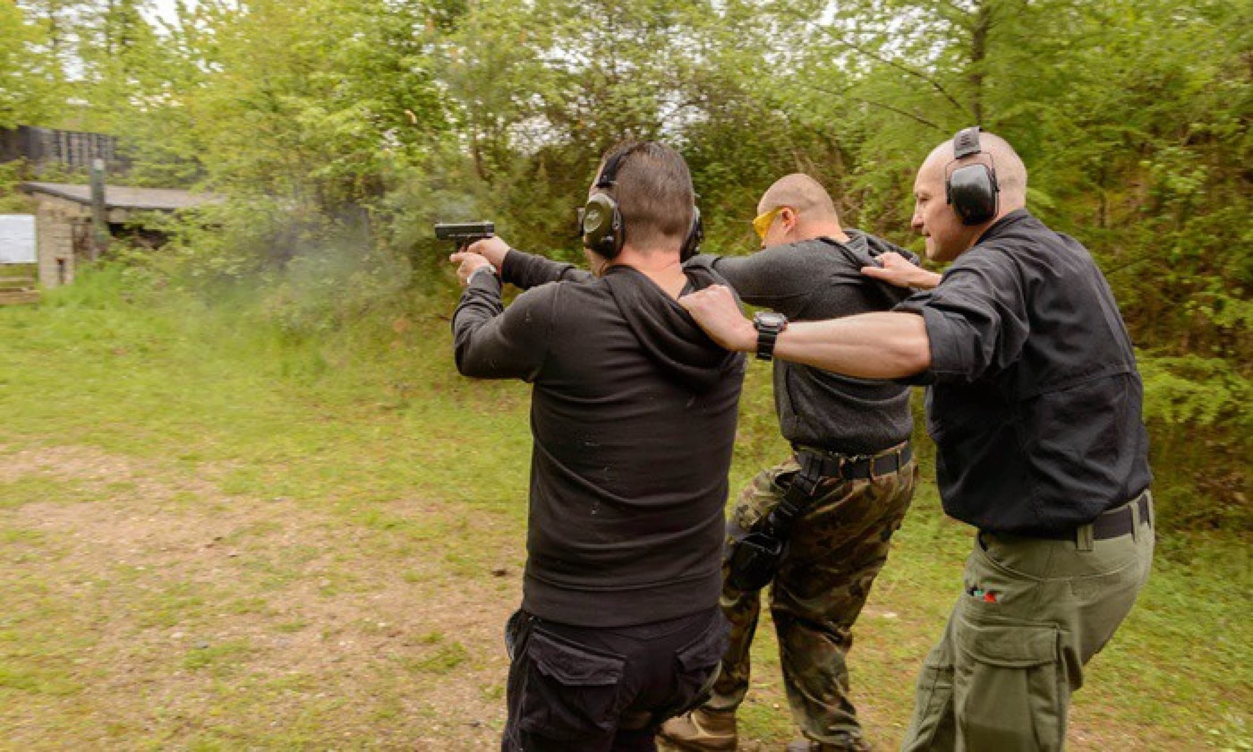 Kurs Strzelania Bojowego dla Dwojga | Wrocław (okolice) | Poznań (okolice) | Wyjątkowy Prezent