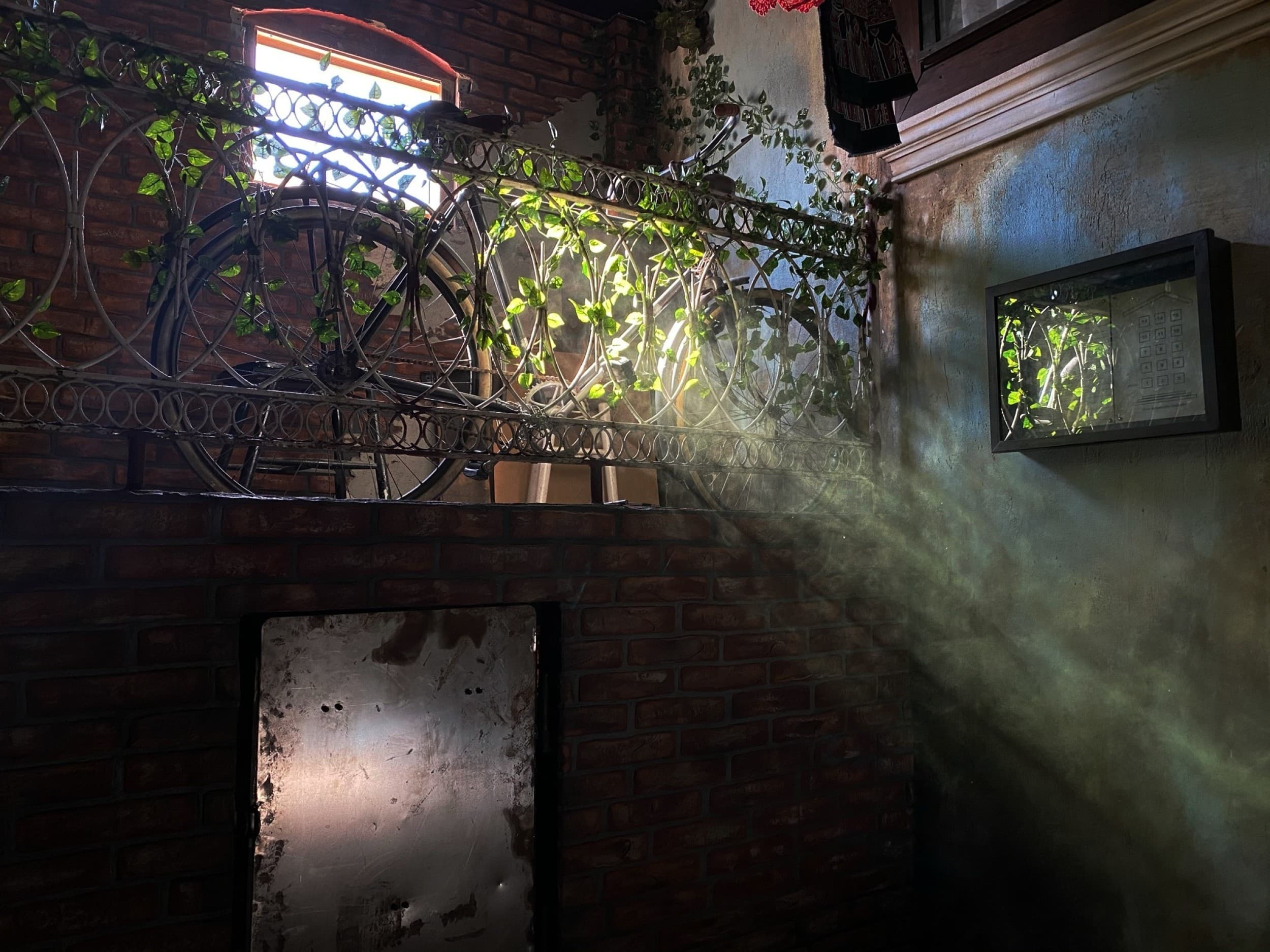 Przygoda w Escape Room dla Znajomych Plus | Warszawa