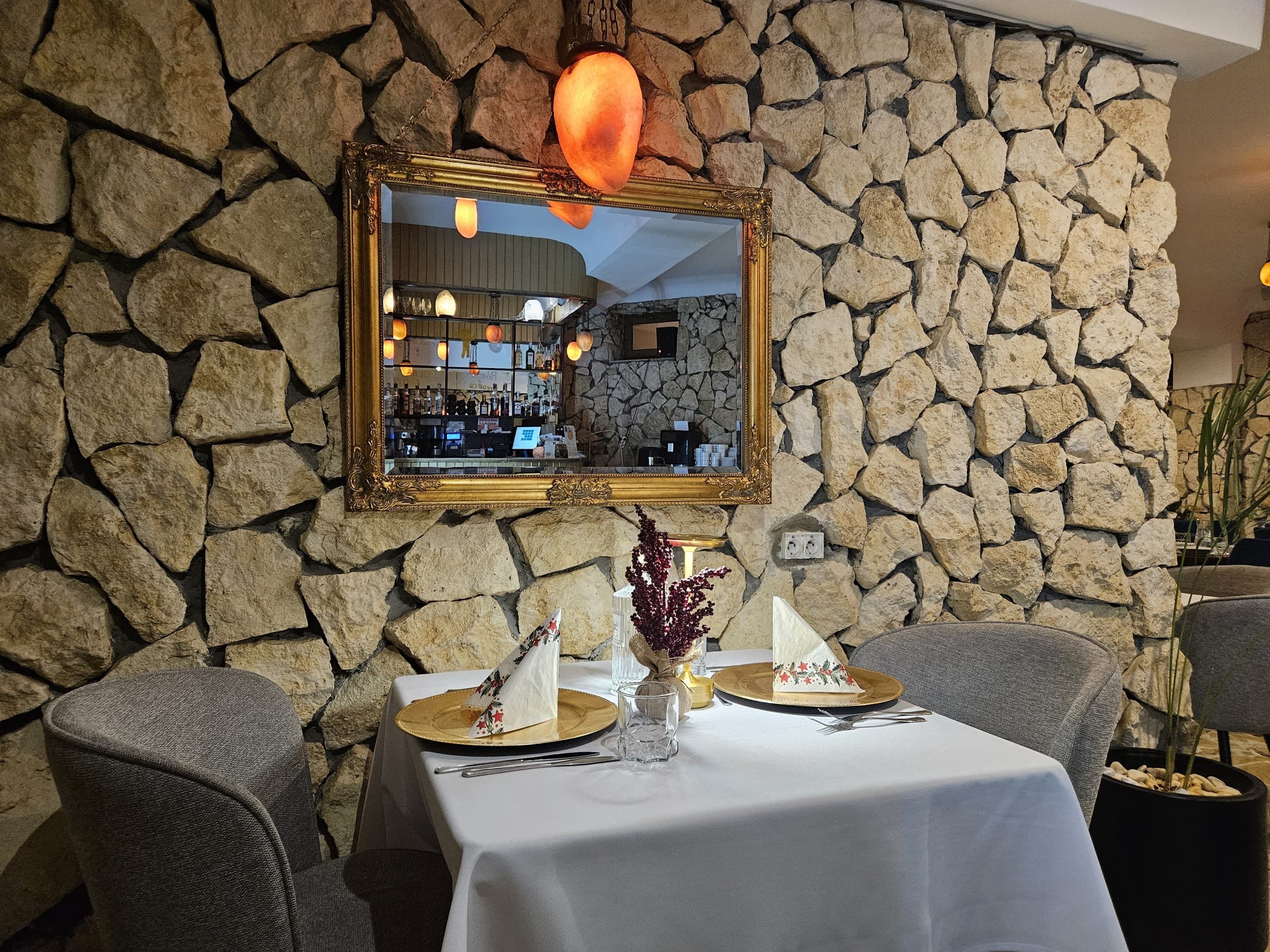 Romantyczny Pobyt (1 Noc, 2 Osoby) | Hotel Galicja SPA | Wieliczka | Wyjątkowy Prezent