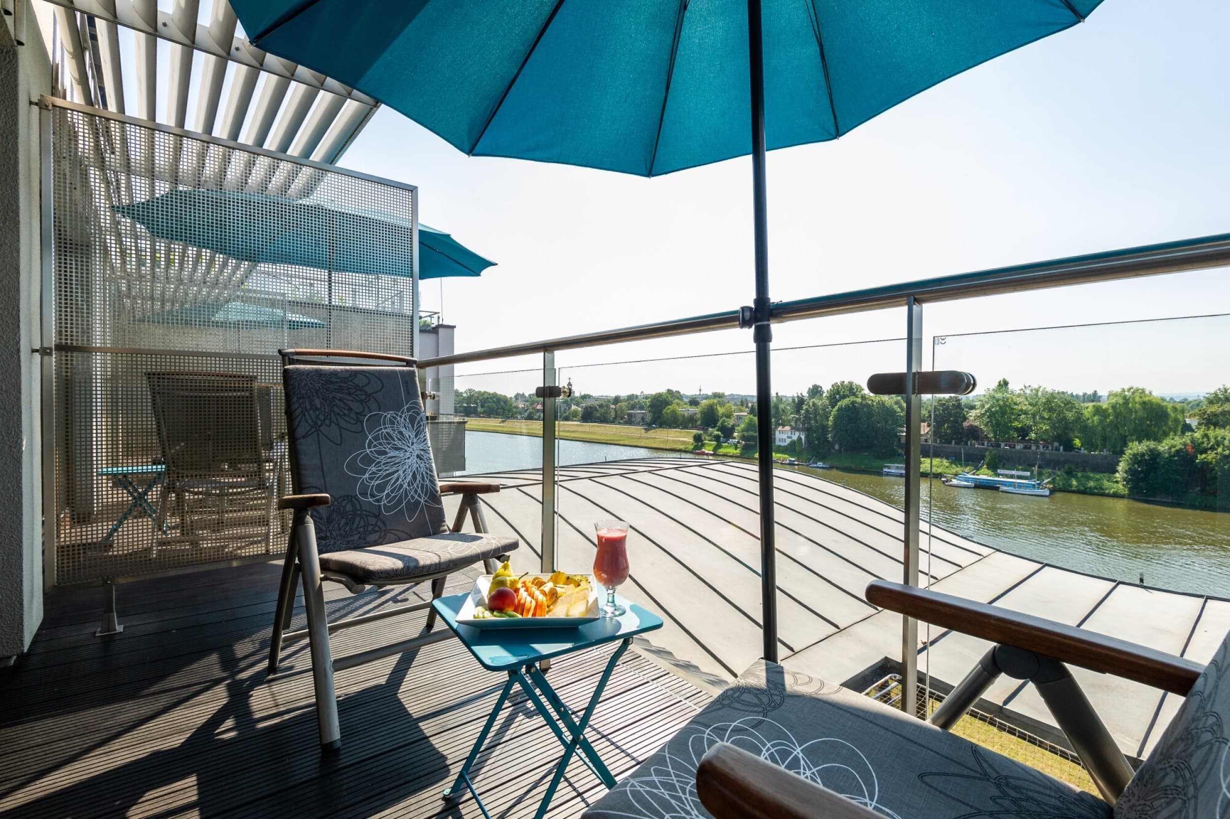 Romantyczny Pobyt (2 noce, 2 osoby) | Hotel Niebieski | Kraków