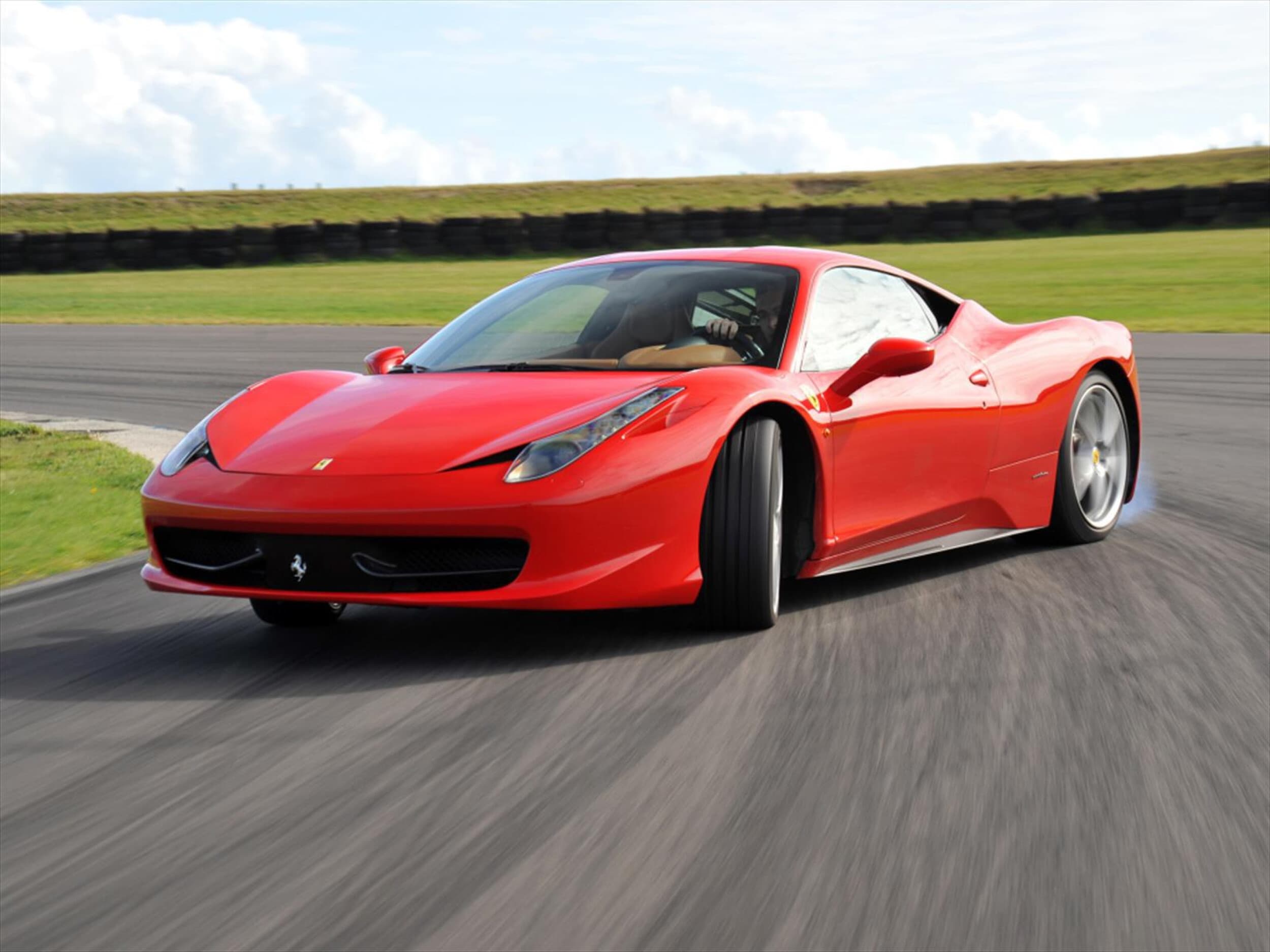 Jazda Ferrari F458 Italia (1 okrążenie) | Tor Główny | Wyjątkowy Prezent