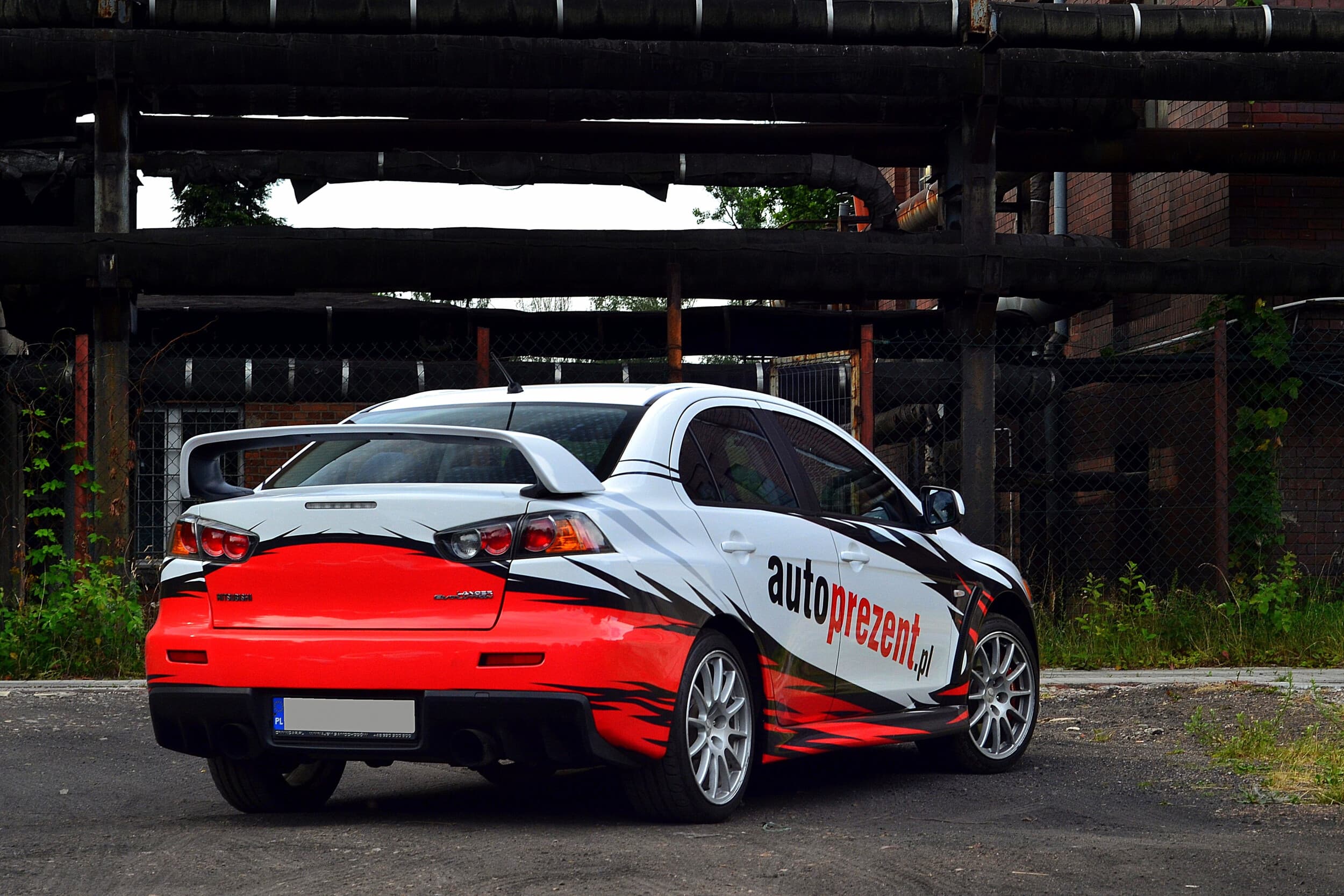 Jazda Mitsubishi Lancer (2 okrążenia) | Wiele Lokalizacji