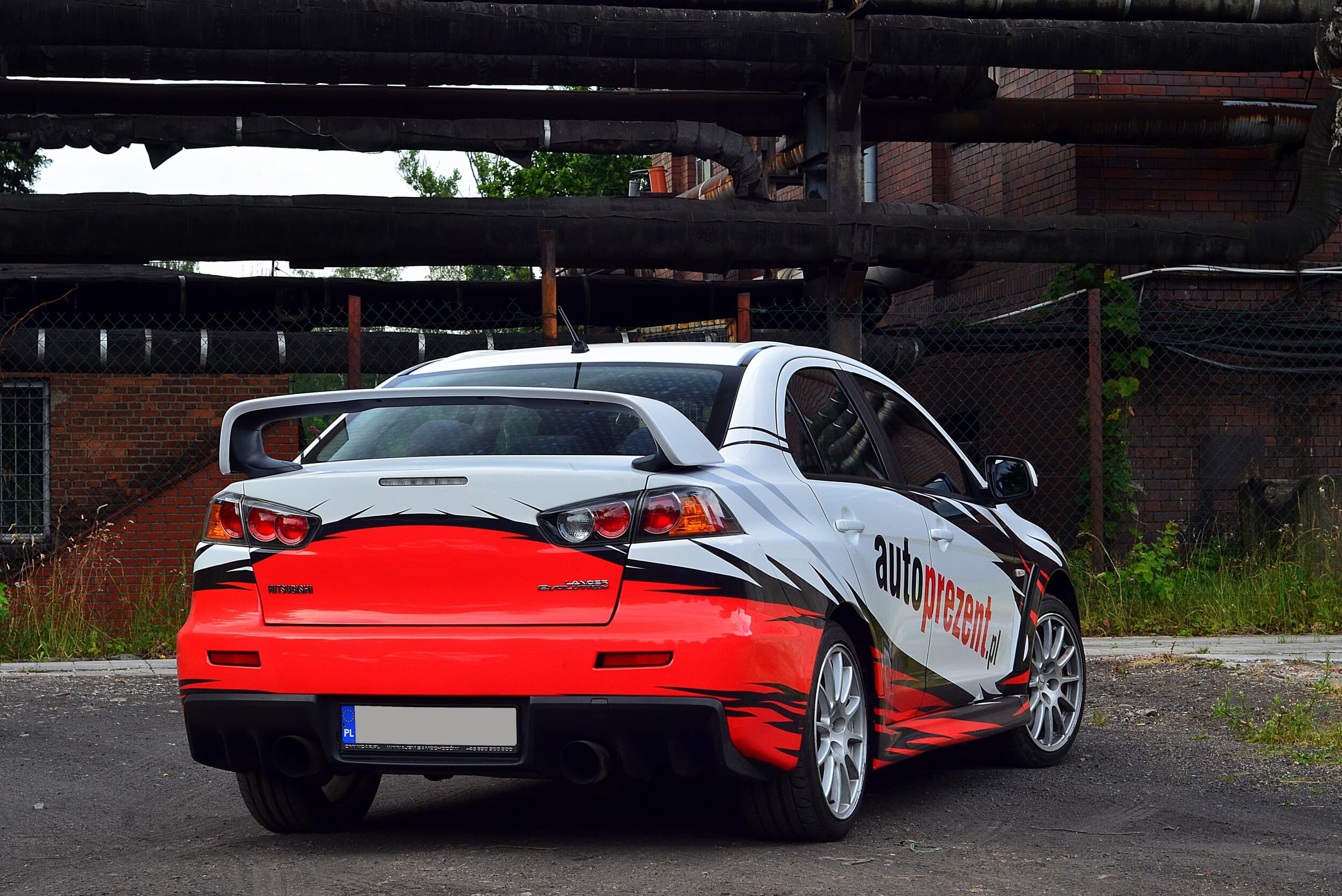 Jazda Mitsubishi Lancer (2 okrążenia) | Wiele Lokalizacji