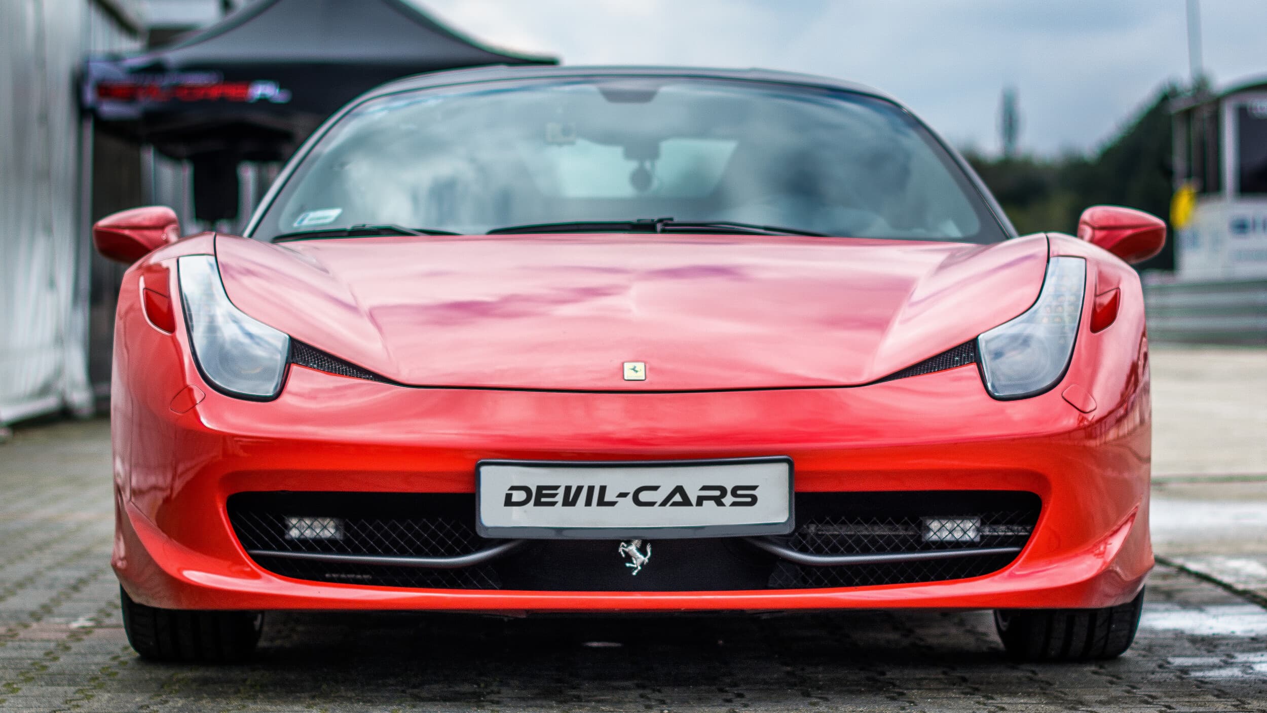Pojedynek Ferrari 458 Italia vs. Lamborghini Gallardo | 2 okrążenia | Tor Główny