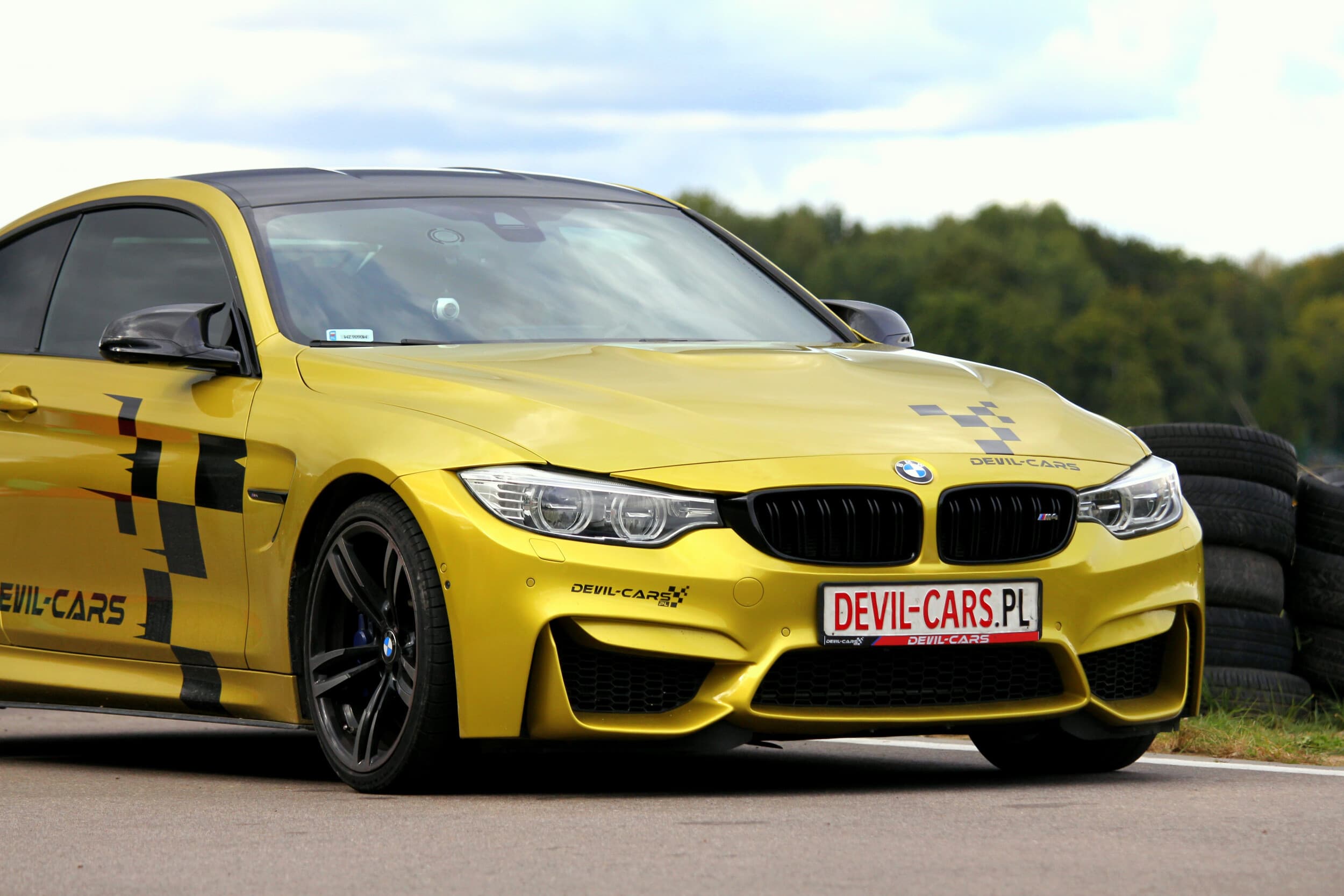 Poprowadź BMW M4 | 1 okrążenie | Wiele Lokalizacji