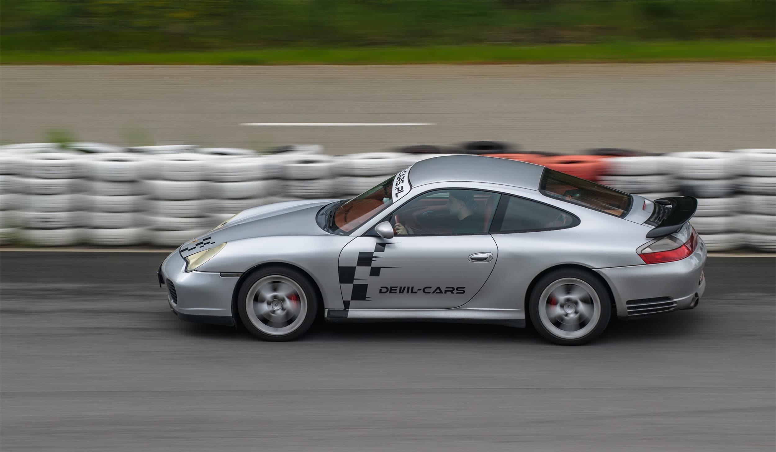 Poprowadź Porsche 911 | 1 okrążenie | Wiele Lokalizacji | Wyjątkowy Prezent