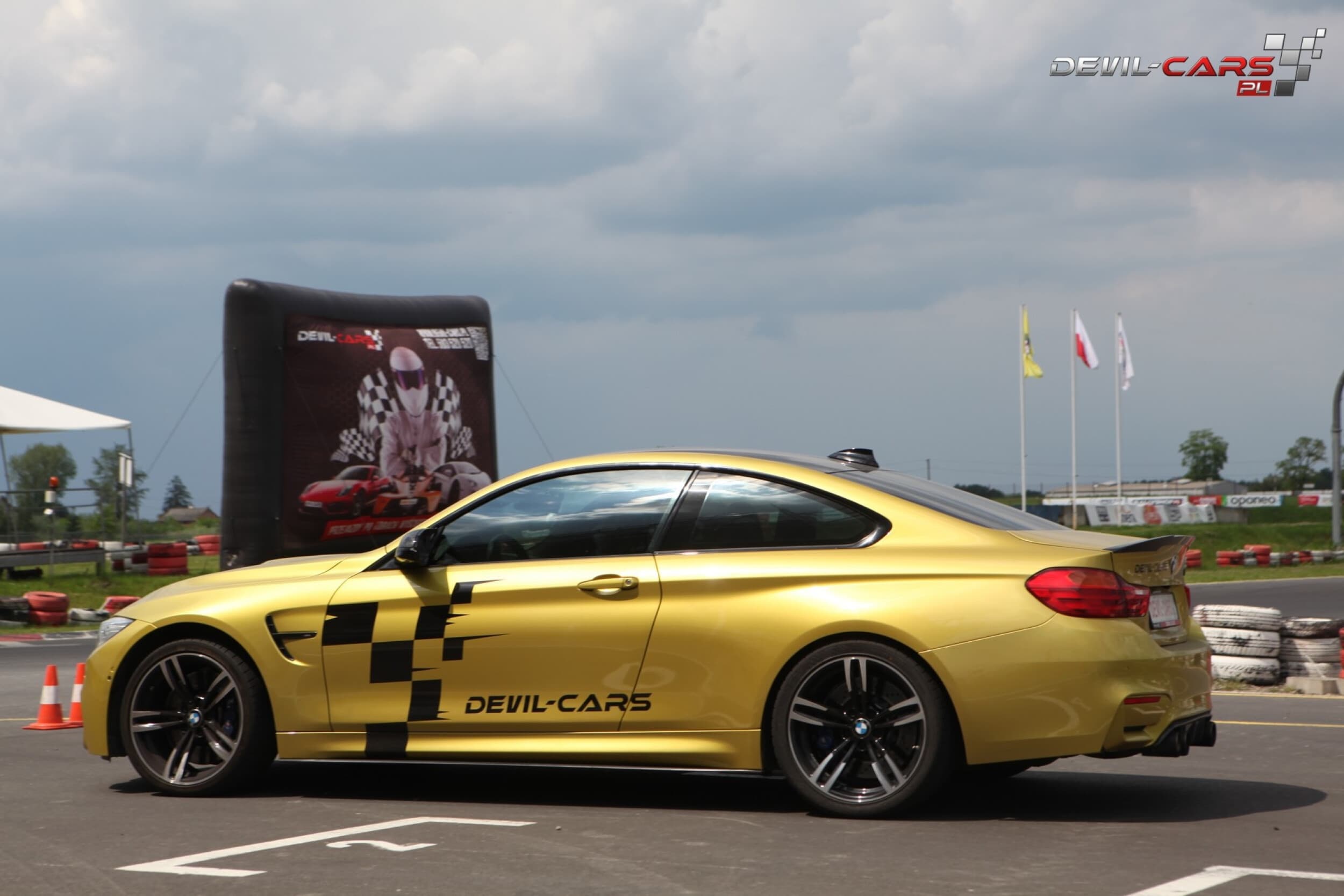 Poprowadź BMW M4 | 1 okrążenie | Tor Główny | Wyjątkowy Prezent