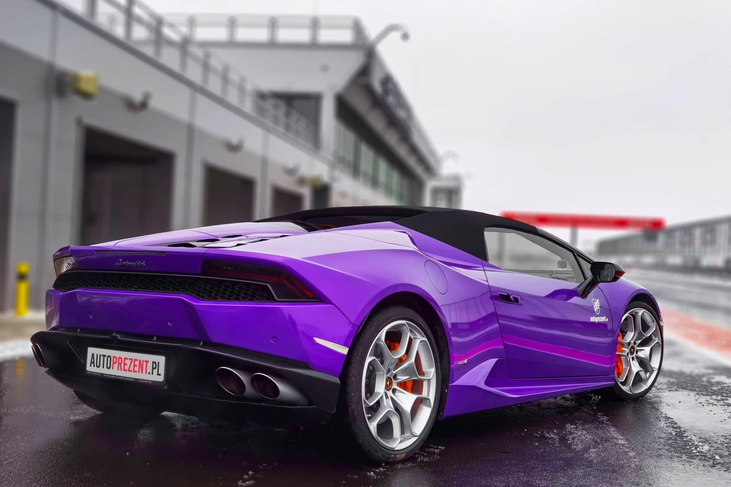 Pojedynek Lamborghini Huracan vs. Dodge Viper GTS | 2 okrążenia | Wiele Lokalizacji