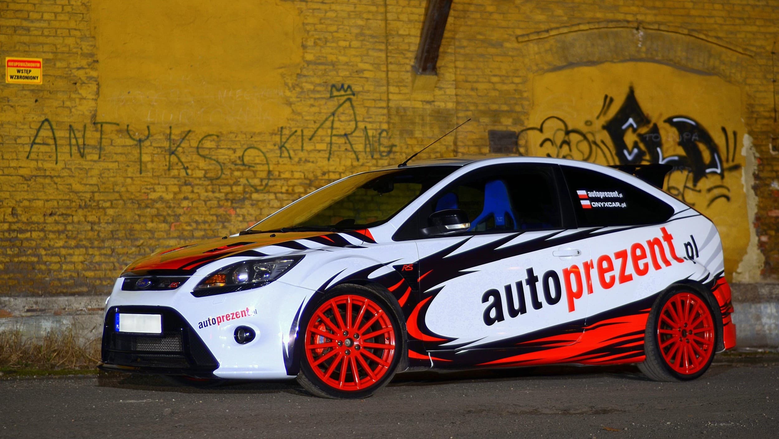 Pojedynek Mitsubishi Evo 10 vs. Ford Focus RS | 2 okrążenia | Tor Główny | Wyjątkowy Prezent