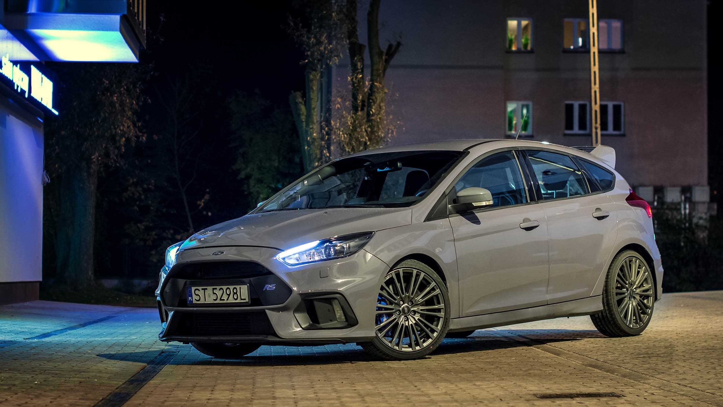 Poprowadź Forda Focusa RS 4x4 | 1 okrążenie | Wiele Lokalizacji