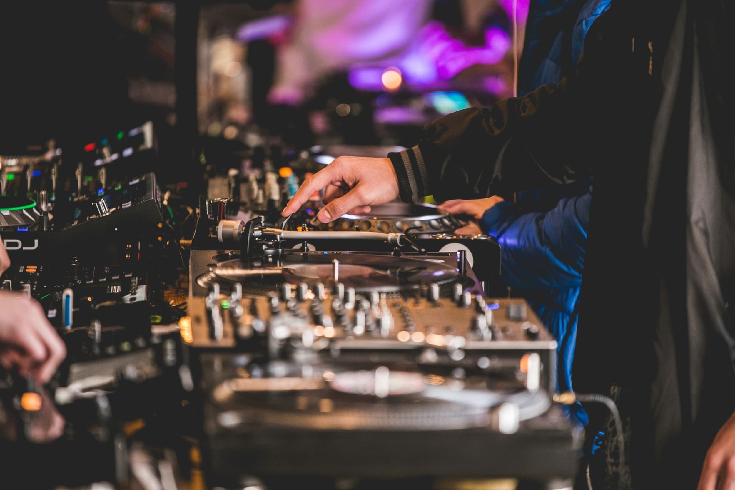 Kurs DJ-ski dla Początkujących | Warszawa