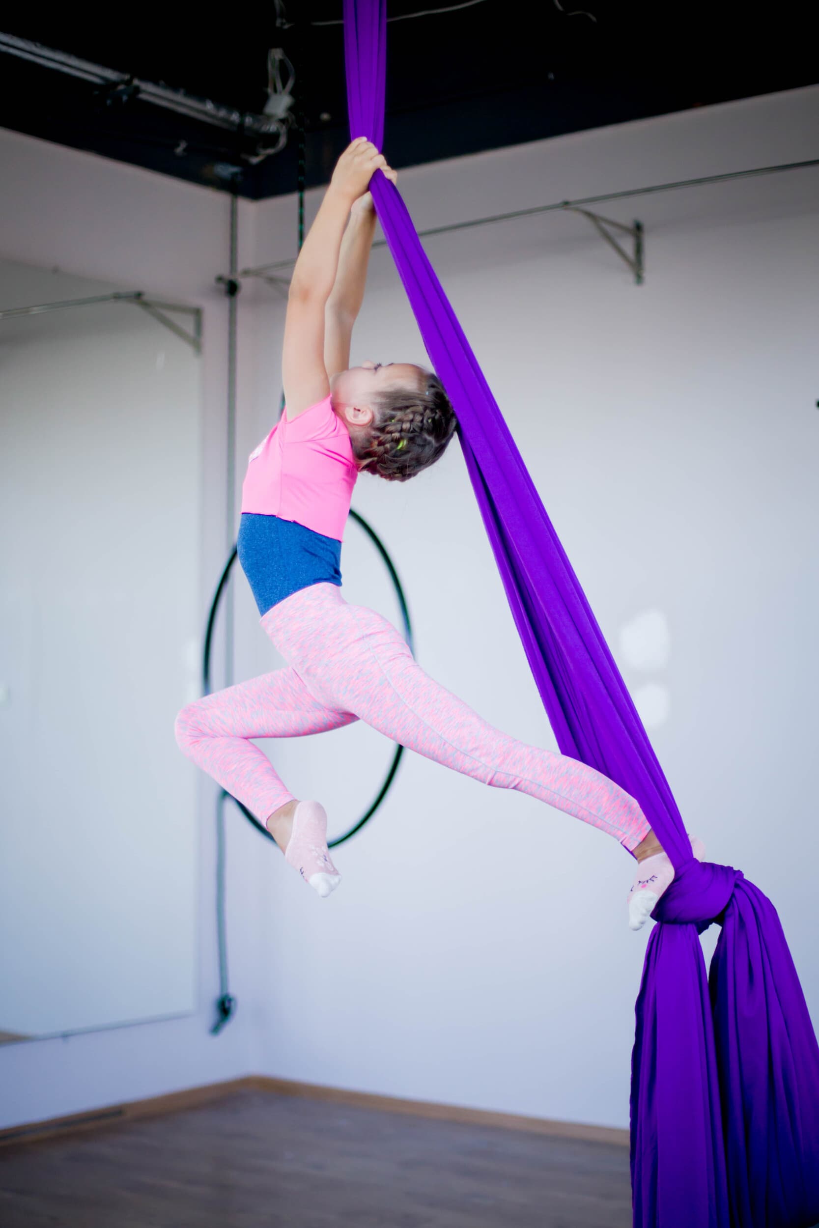 Kurs Aerial Silks dla Dziecka | Radom | Wyjątkowy Prezent