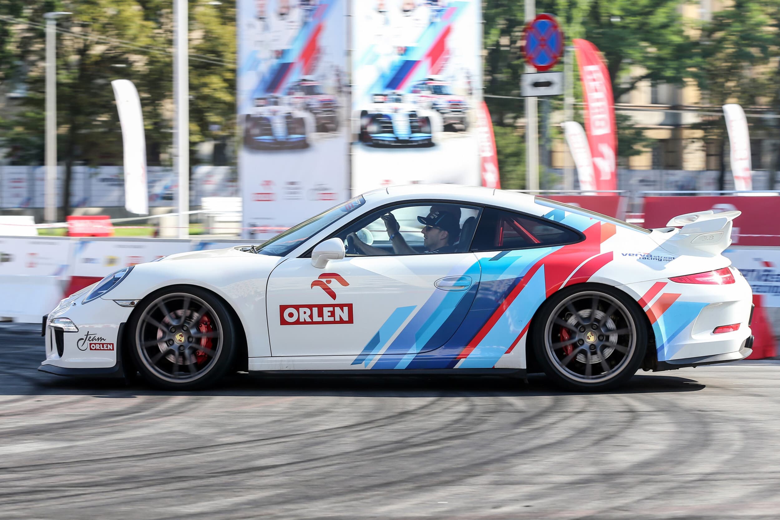 Pojedynek Porsche 911 (991) "Robert Kubica Signature" vs. Alfa Romeo Giulia Quadrifoglio | 2 okrążenia | Tor Główny
