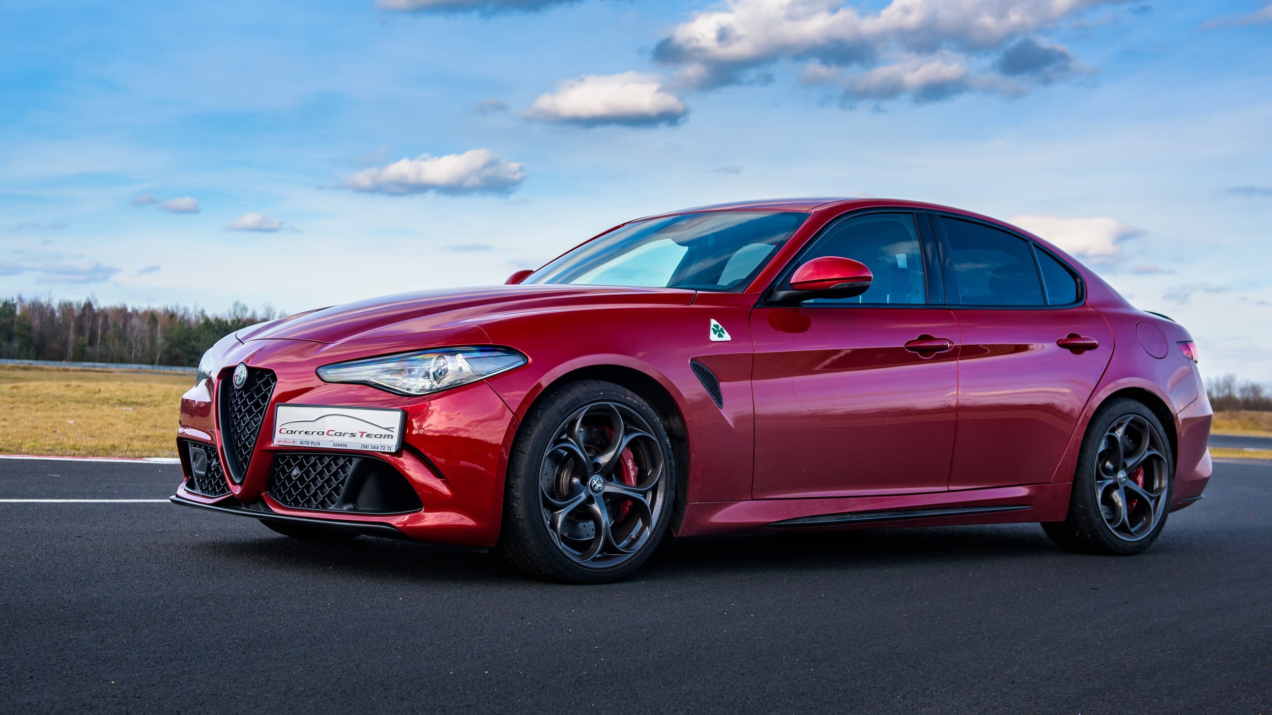Co-Drive Alfa Romeo Giulia Quadrifoglio | 1 okrążenie | Wiele Lokalizacji | Wyjątkowy Prezent
