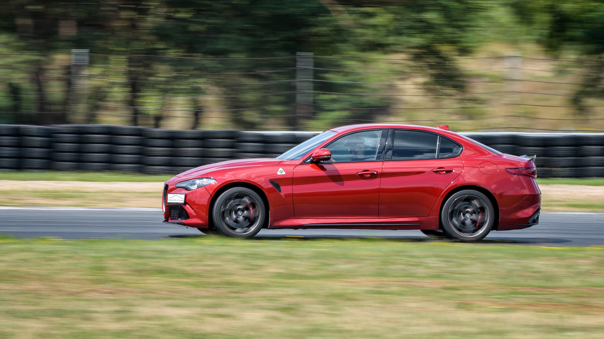 Co-Drive Alfa Romeo Giulia Quadrifoglio | 1 okrążenie | Wiele Lokalizacji | Wyjątkowy Prezent