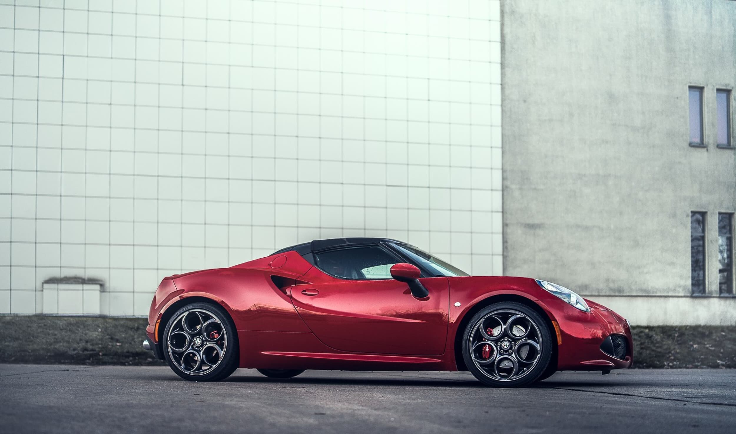 Jazda Alfa Romeo 4C | 1 okrążenie | Tor Główny Poznań | Wyjątkowy Prezent