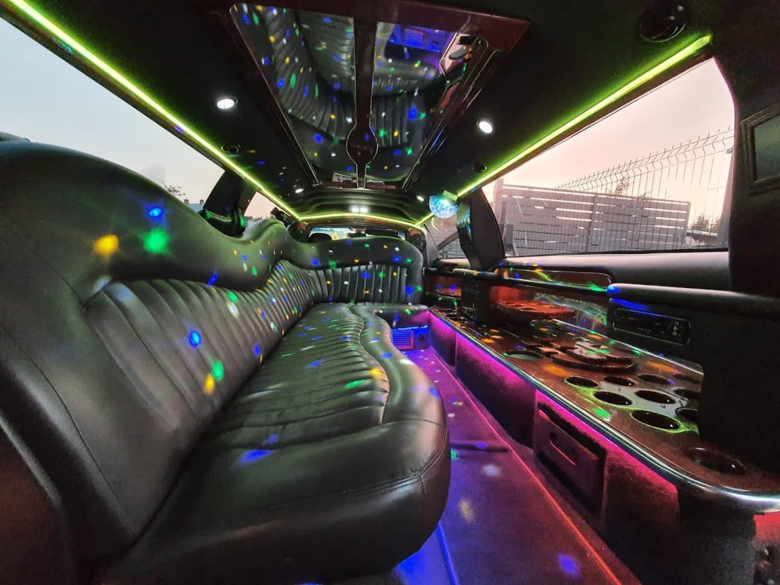 Przejazd Limuzyną Lincoln Town Car | Toruń