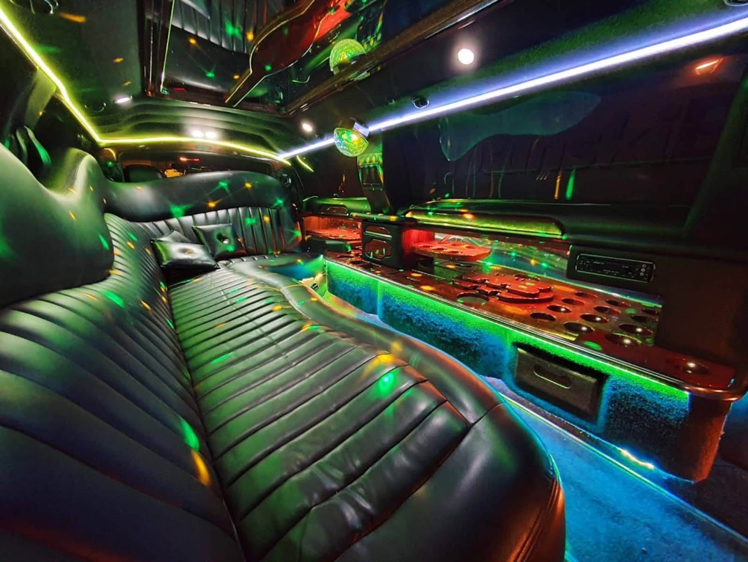 Przejazd Limuzyną Lincoln Town Car | Toruń