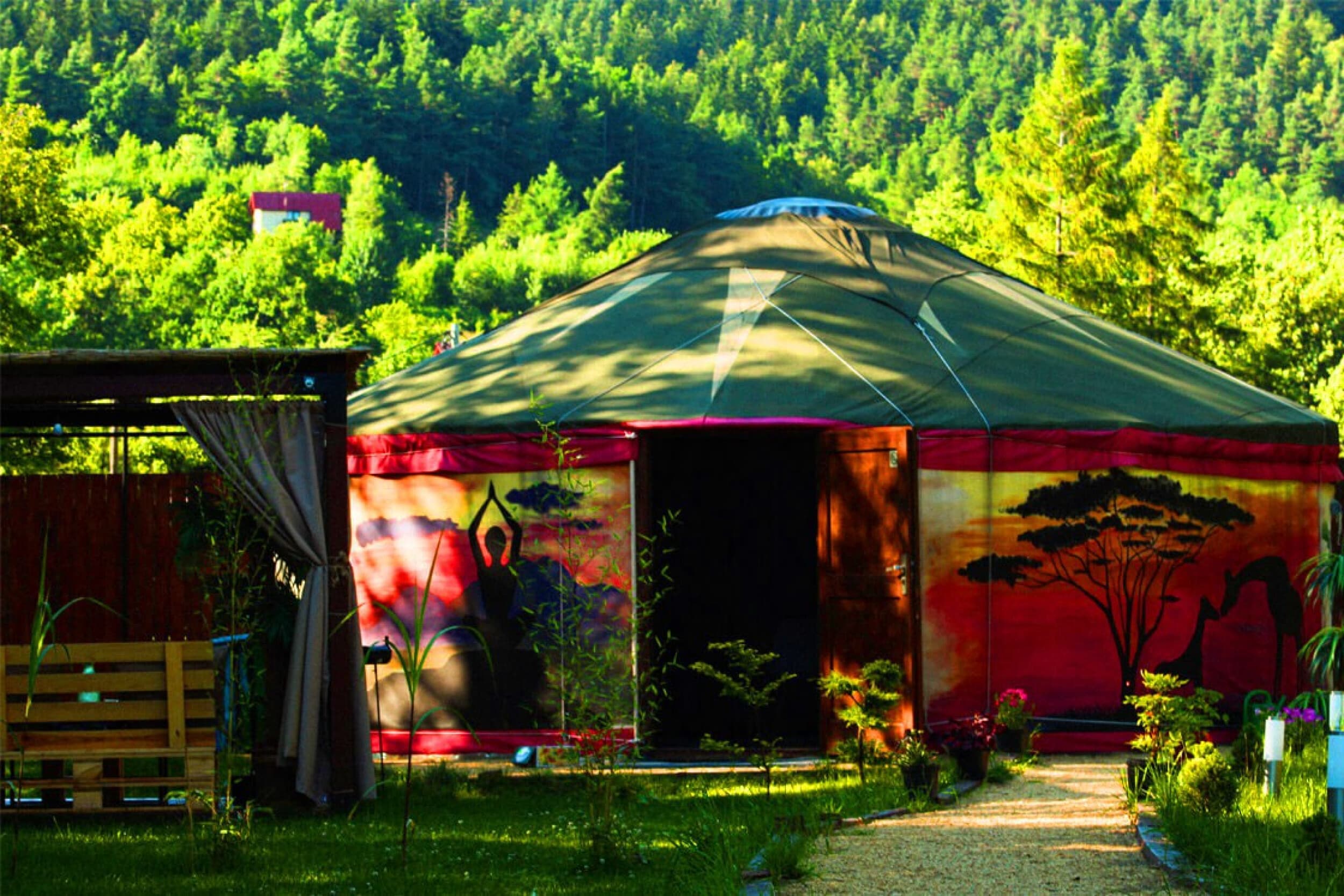 Weekendowy Pobyt w Jurcie (2 Noce, 2 Osoby) | Aloha Glamp | Wadowice (okolice) | Wyjątkowy Prezent
