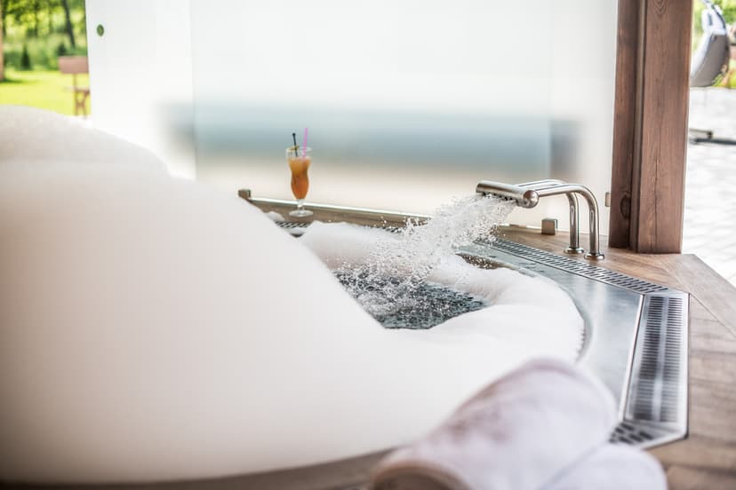 Geotermalna Kąpiel w SPA dla Znajomych | Uniejów