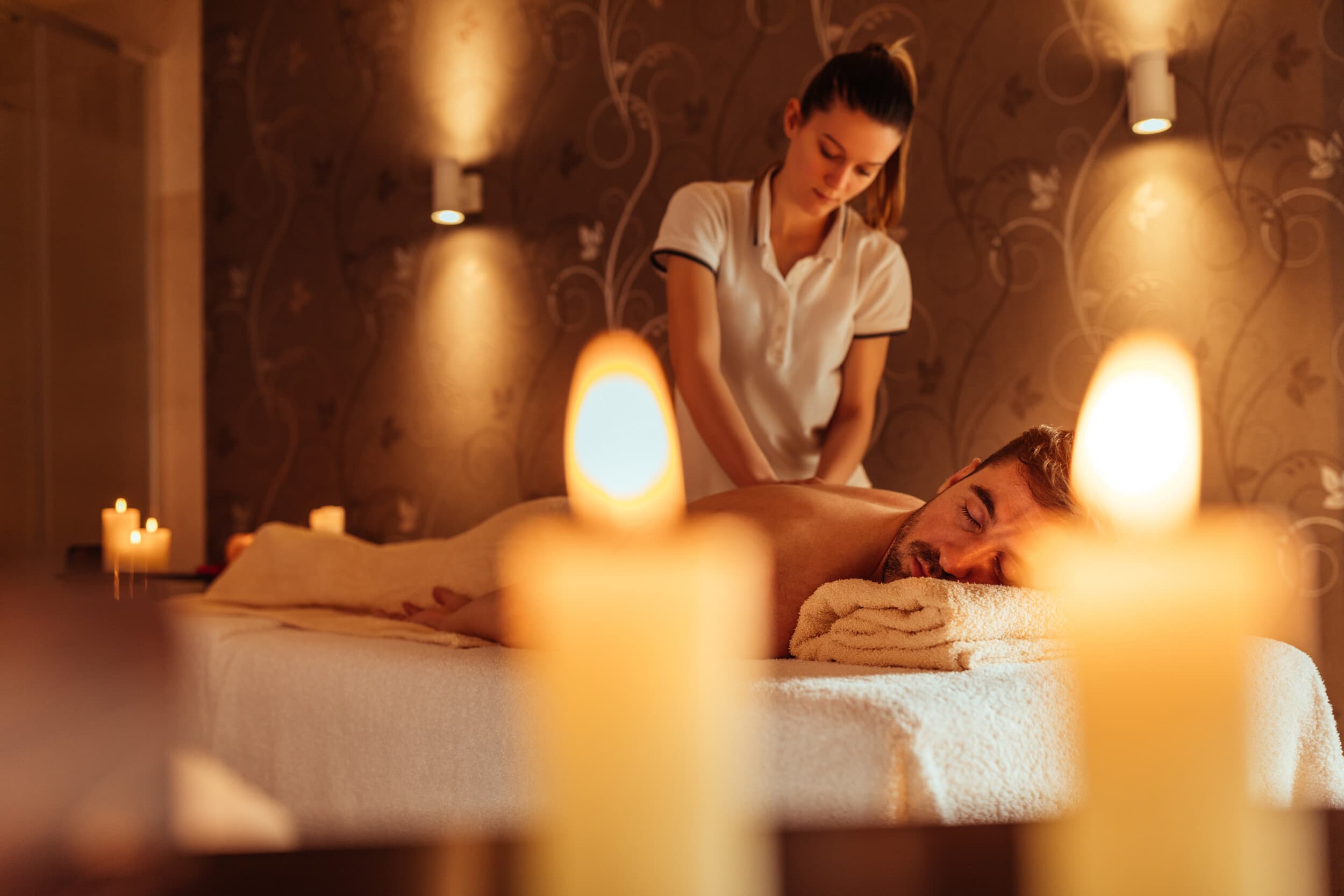 Masaż Świecą (120 minut) | Warszawa | Olsztyn | Wyjątkowy Prezent