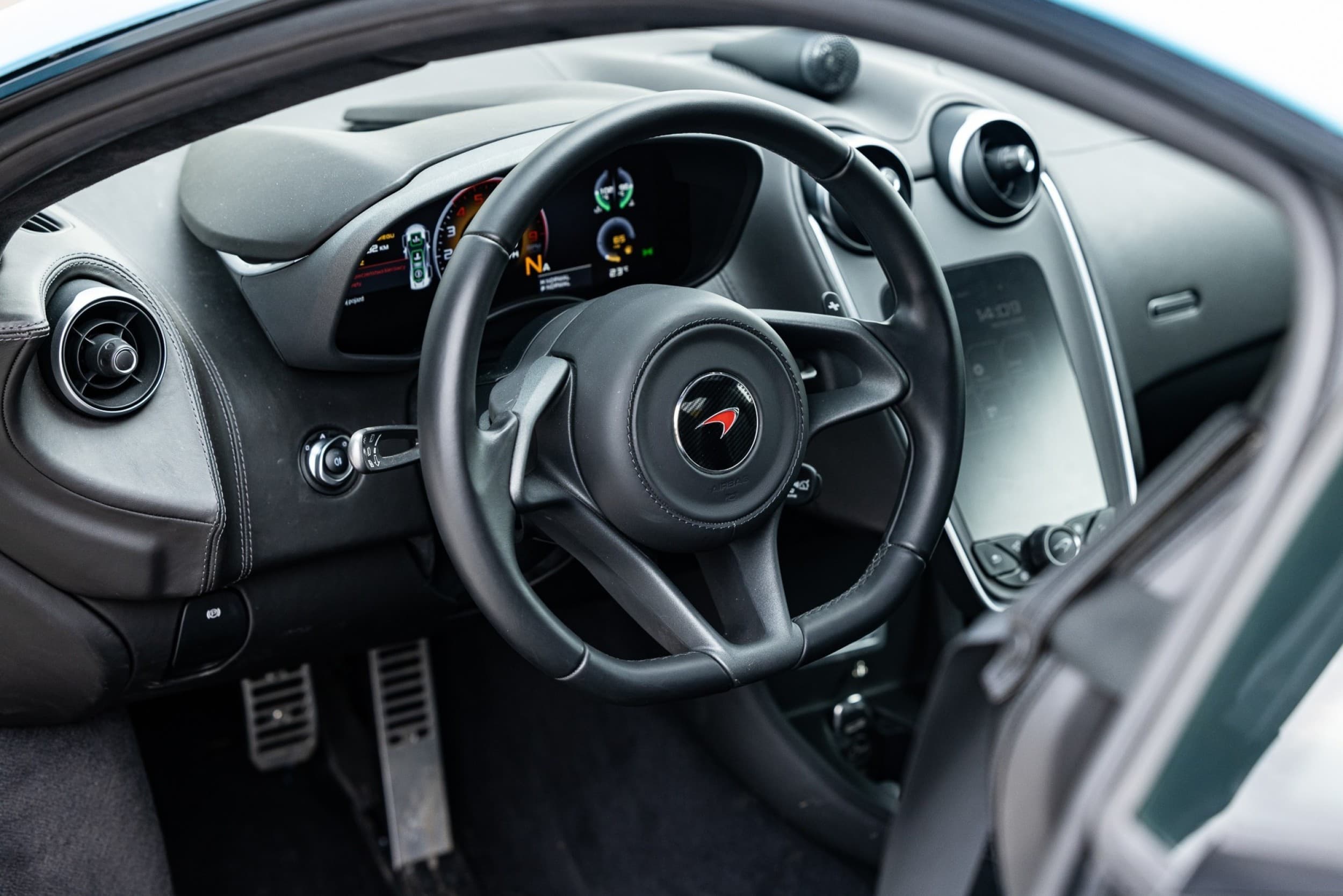 Poprowadź McLaren 570GT | 1 okrążenie | Wiele Lokalizacji