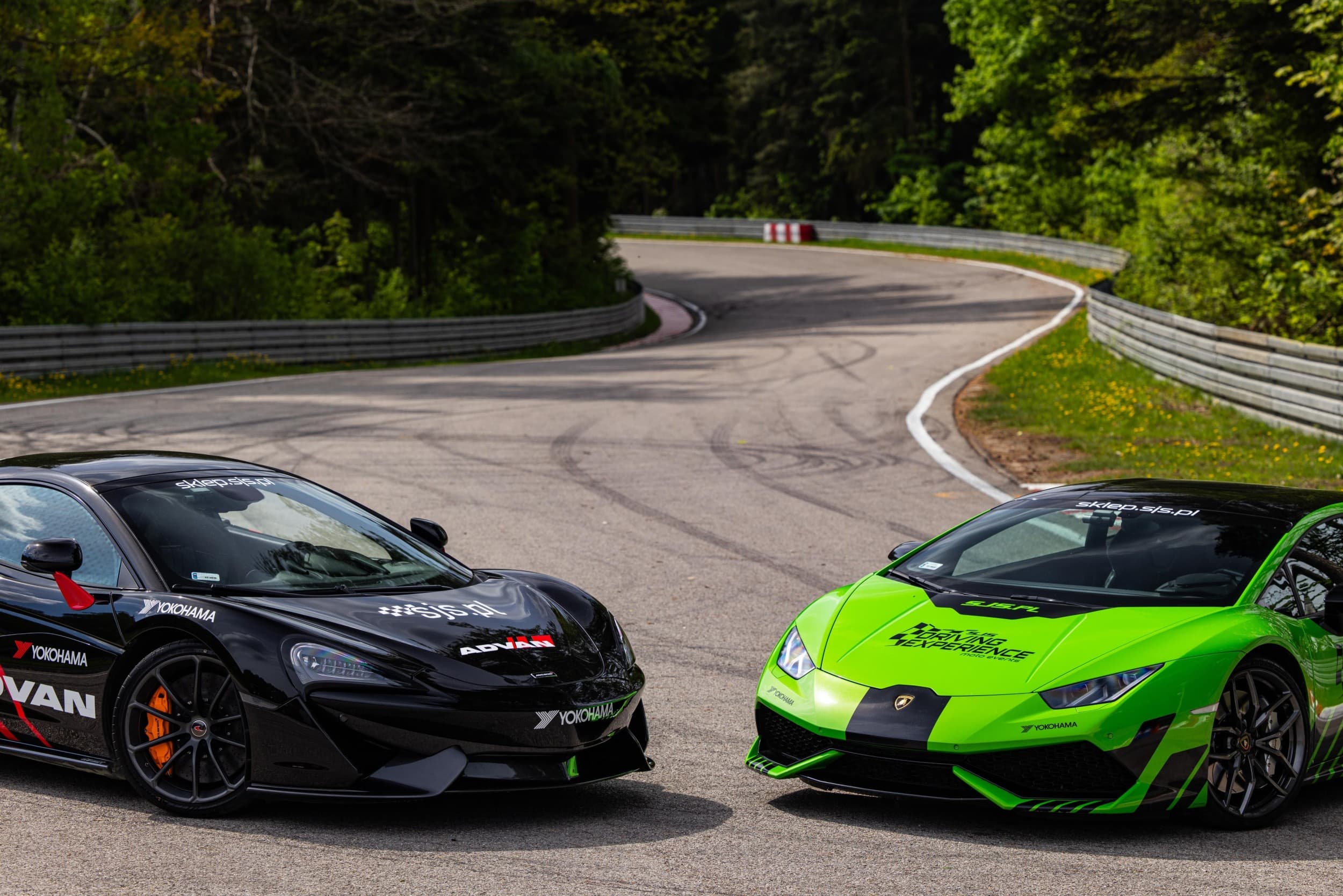  Pojedynek McLaren 570GT vs. Lamborghini Huracan | Wiele Lokalizacji