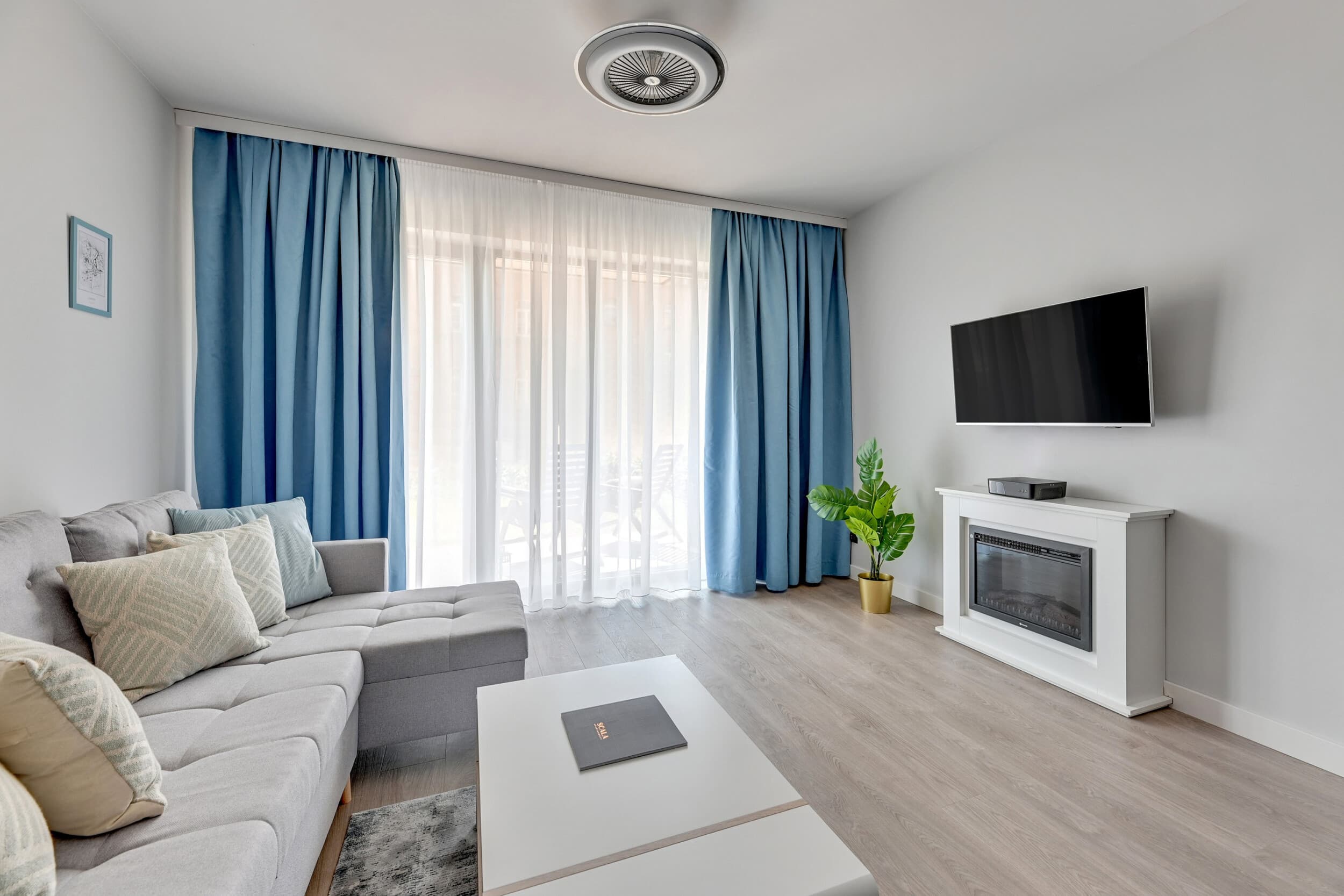 Niezapomniany Pobyt (2 noce, 1-4 osoby) | Lion Apartments  | Wyjątkowy Prezent