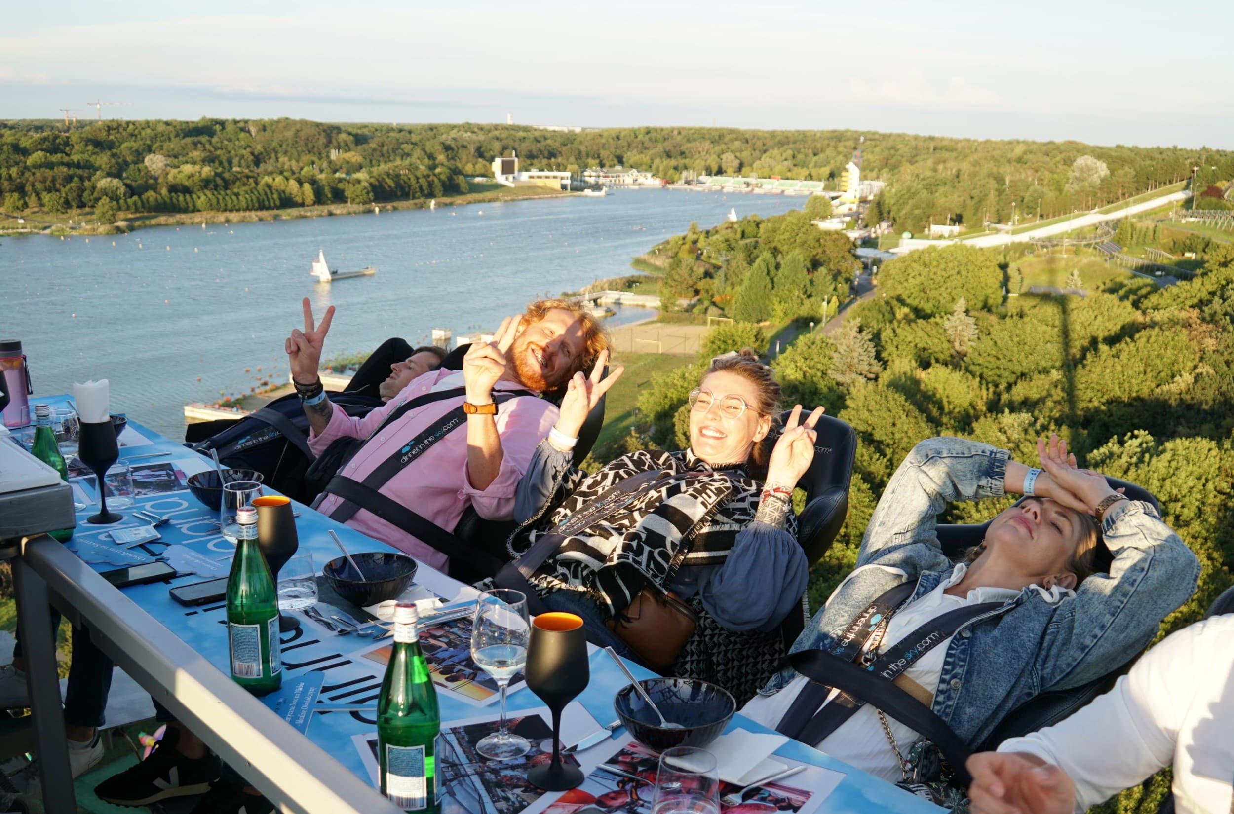 Dinner in The Sky dla Dwojga | Wiele Lokalizacji | Wyjątkowy Prezent