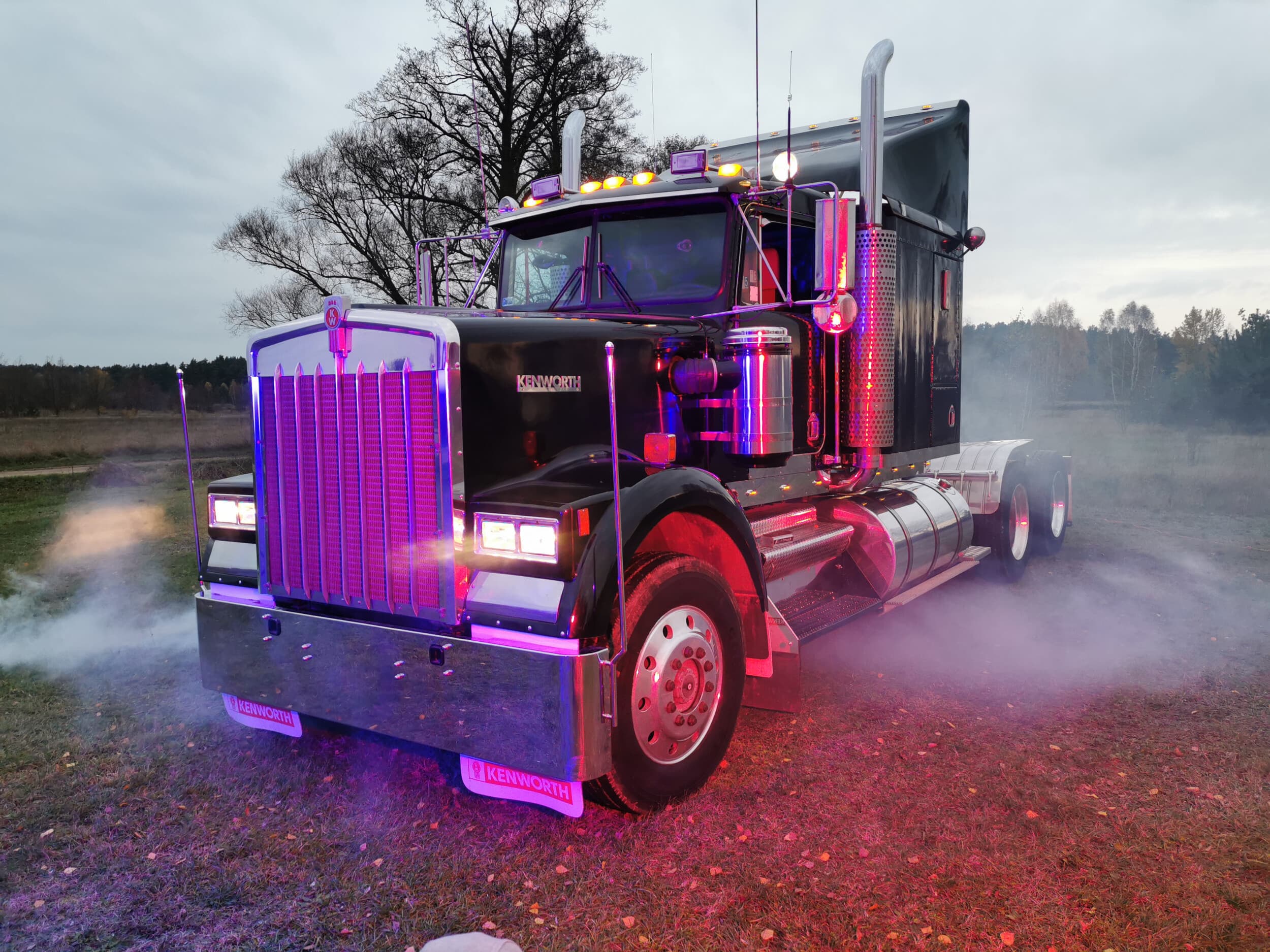 Jazda Amerykańską Ciężarówką Kenworth W900 | Warszawa (okolice) | Wyjątkowy Prezent
