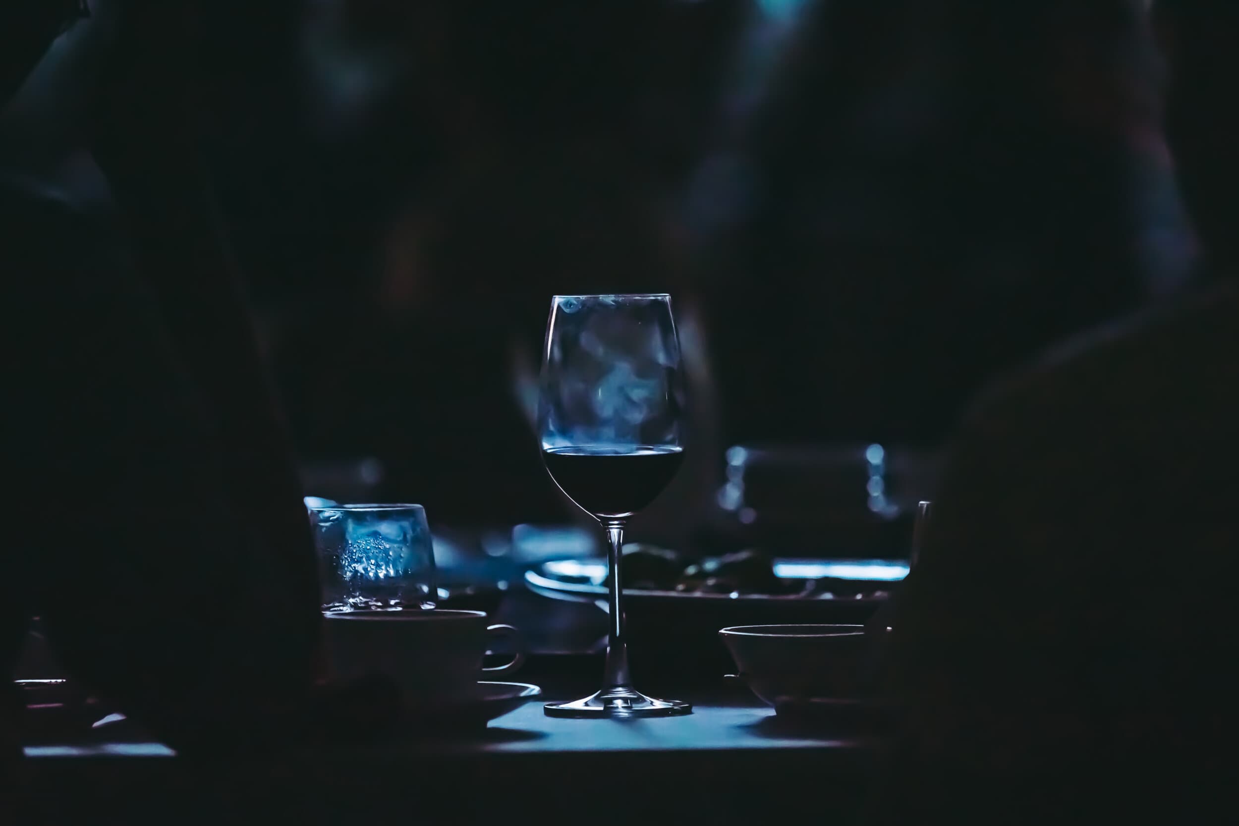 Kolacja w Ciemności VIP dla Dwojga z Noclegiem | Dine in the Dark | Wiele Lokalizacji