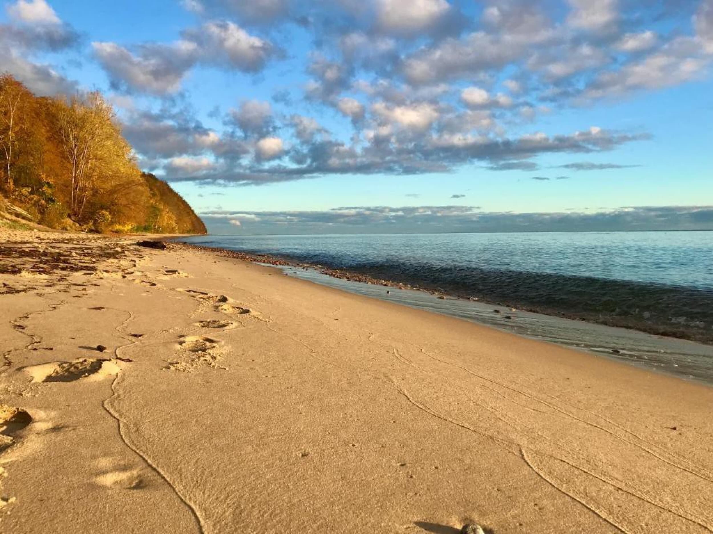 Romantyczny Pobyt (1 Noc, 2 Osoby) | Gdynia | Wyjątkowy Prezent