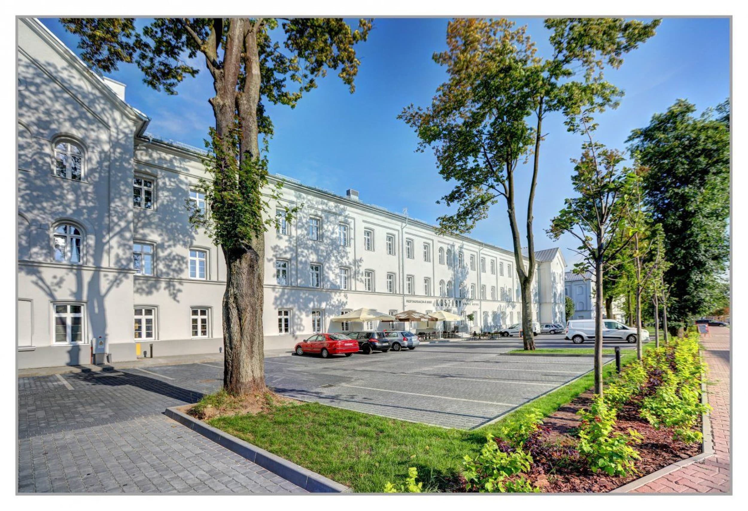 Intrygujący Pobyt (1 Noc, 4 Osoby) | Koszary Arche Hotel | Góra Kalwaria | Wyjątkowy Prezent